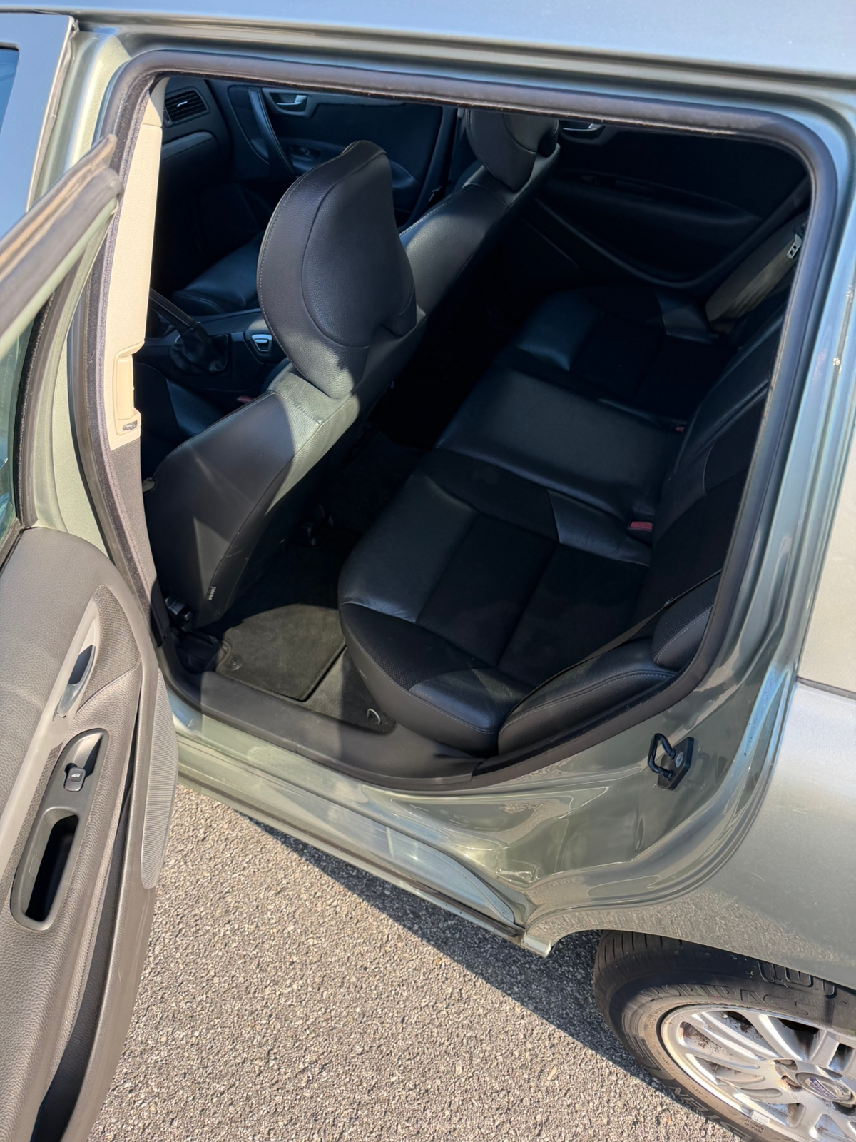 Volvo V70 2.4D Manuell 2007, bild 6/9