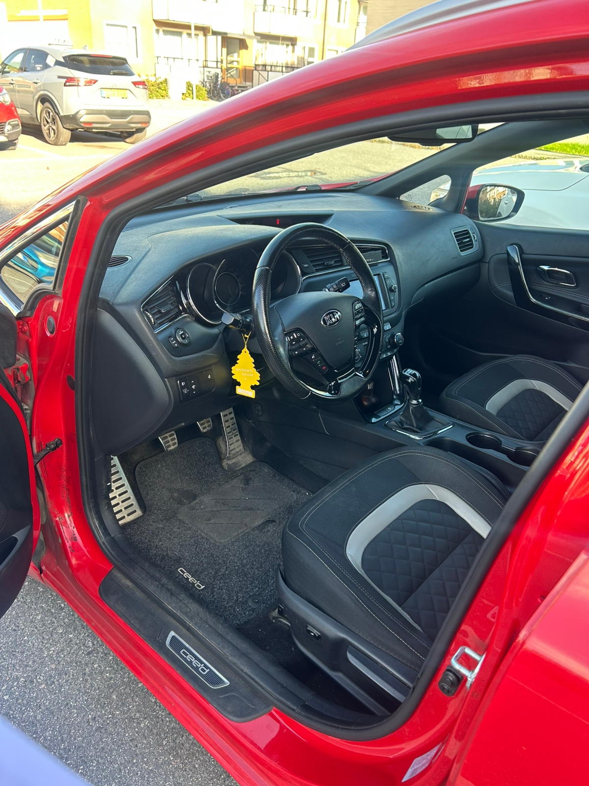 Kia Ceed _sw 1.6 CRDi Manuell 2017, bild 3/8