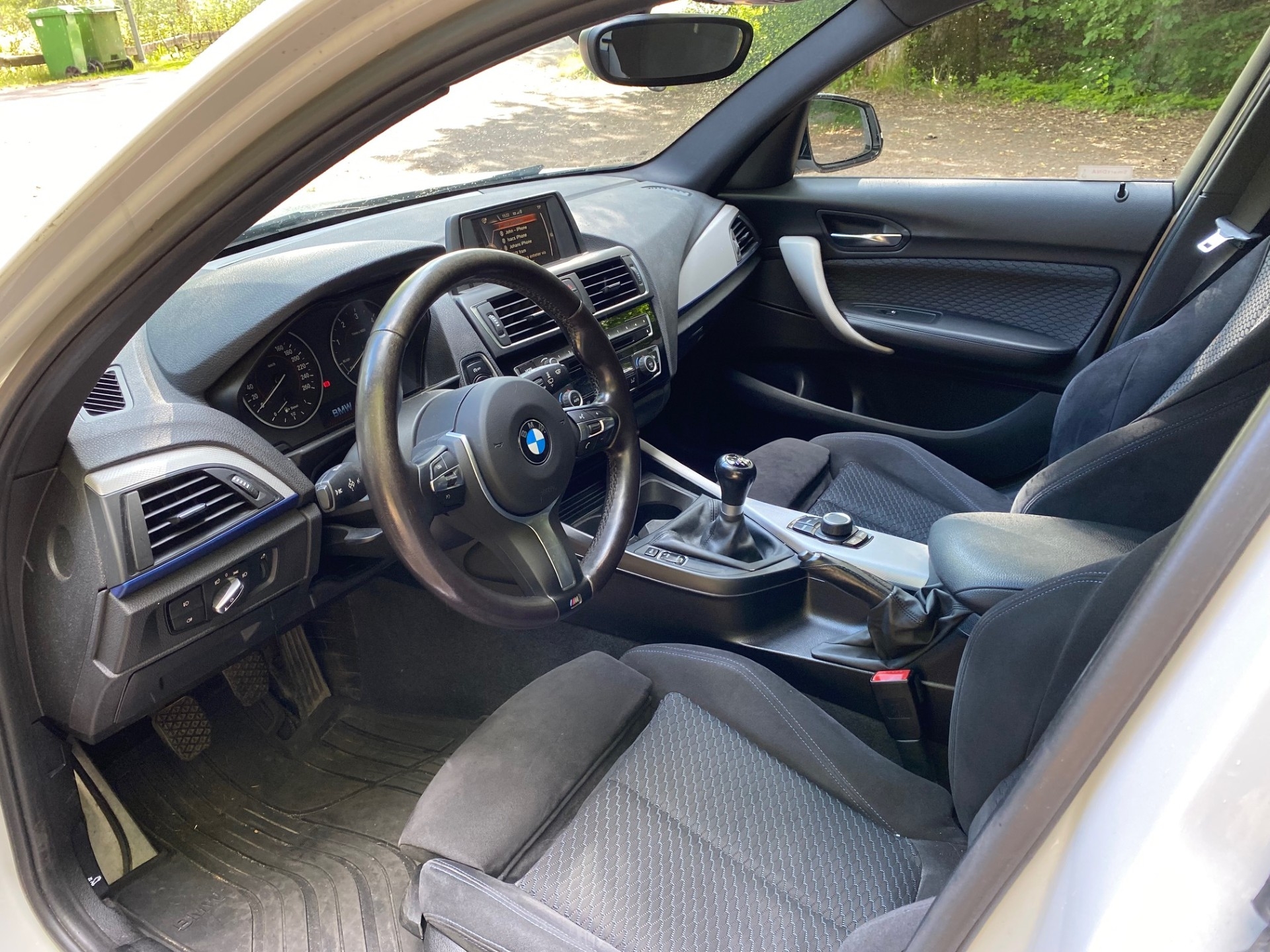 BMW 118 d xDrive 5-dörrars Manuell 2017, bild 4/6