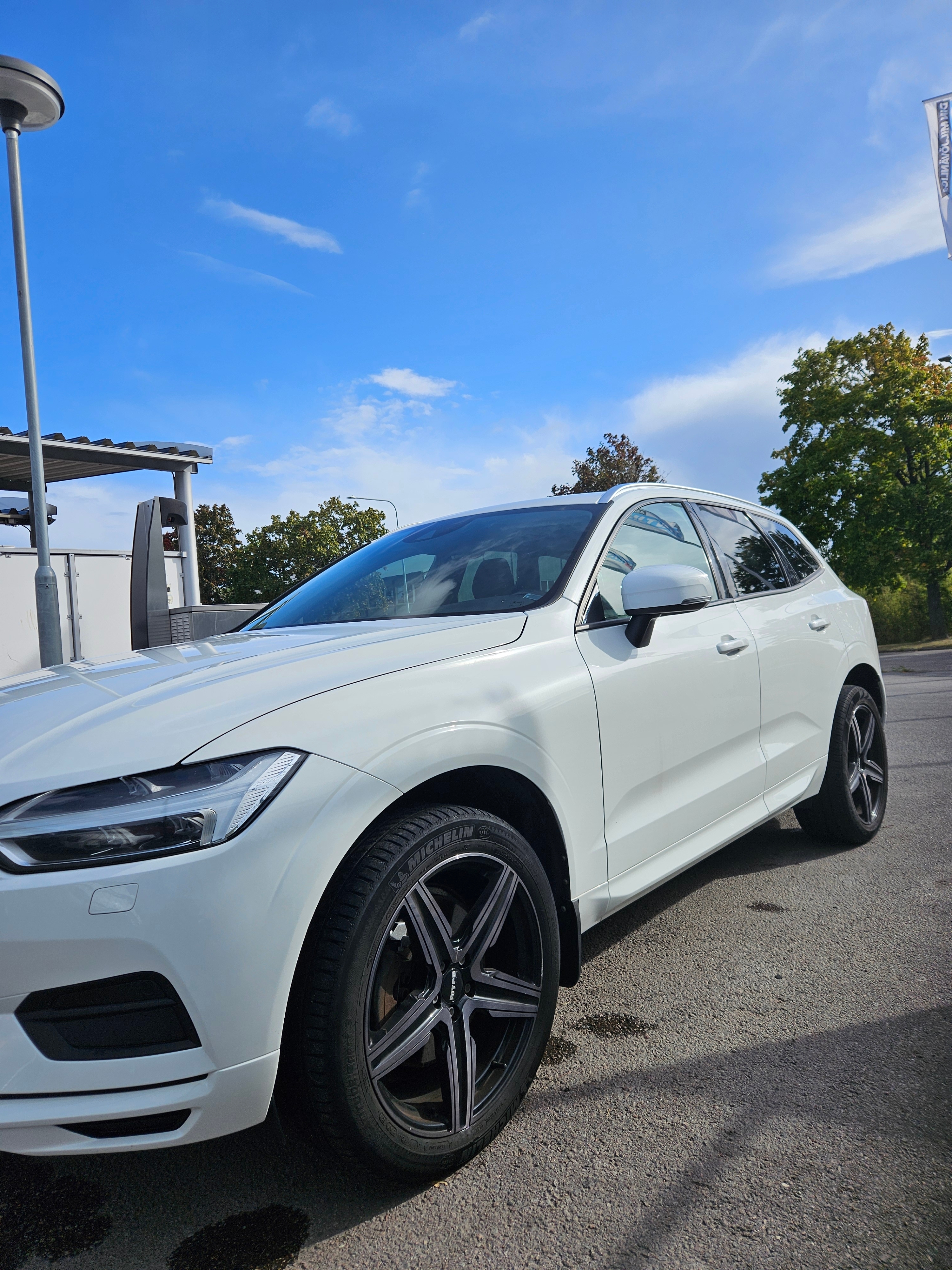 Volvo XC60 B4 AWD Geartronic 2020, bild 2/6