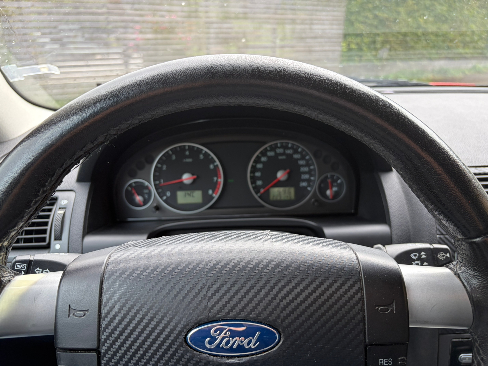 Ford Mondeo Halvkombi 3.0 V6 Manuell 2005, bild 6/8