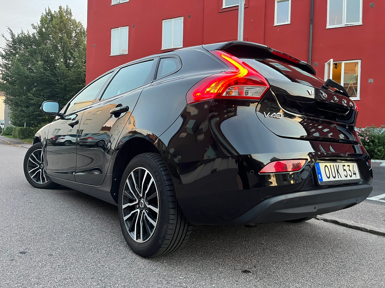 Volvo V40 T2 Manuell 2017, bild 2/7