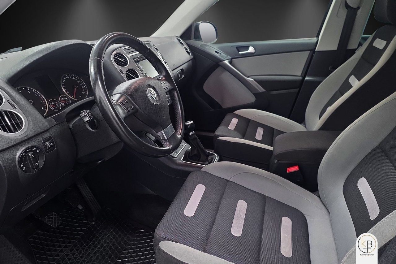 Volkswagen Tiguan 2008, bild 7/10