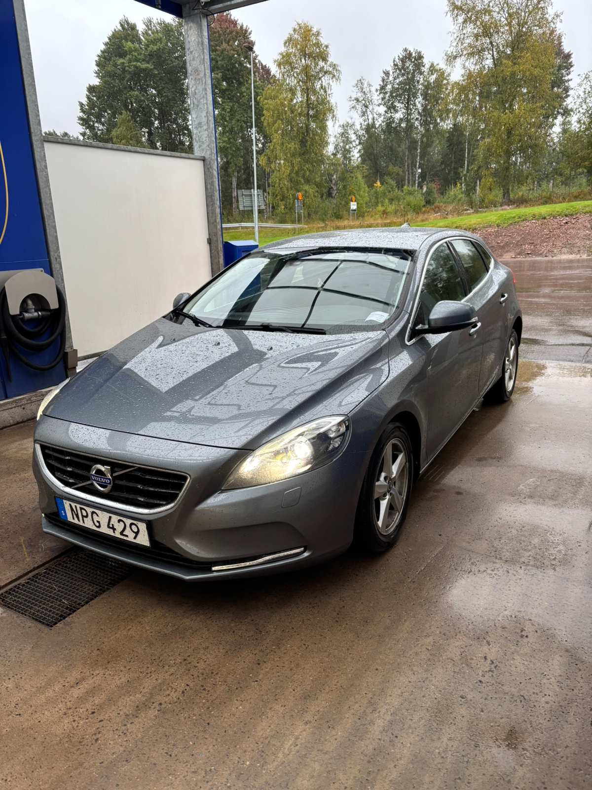 Volvo V40 D2 Manuell 2015, bild 2/5