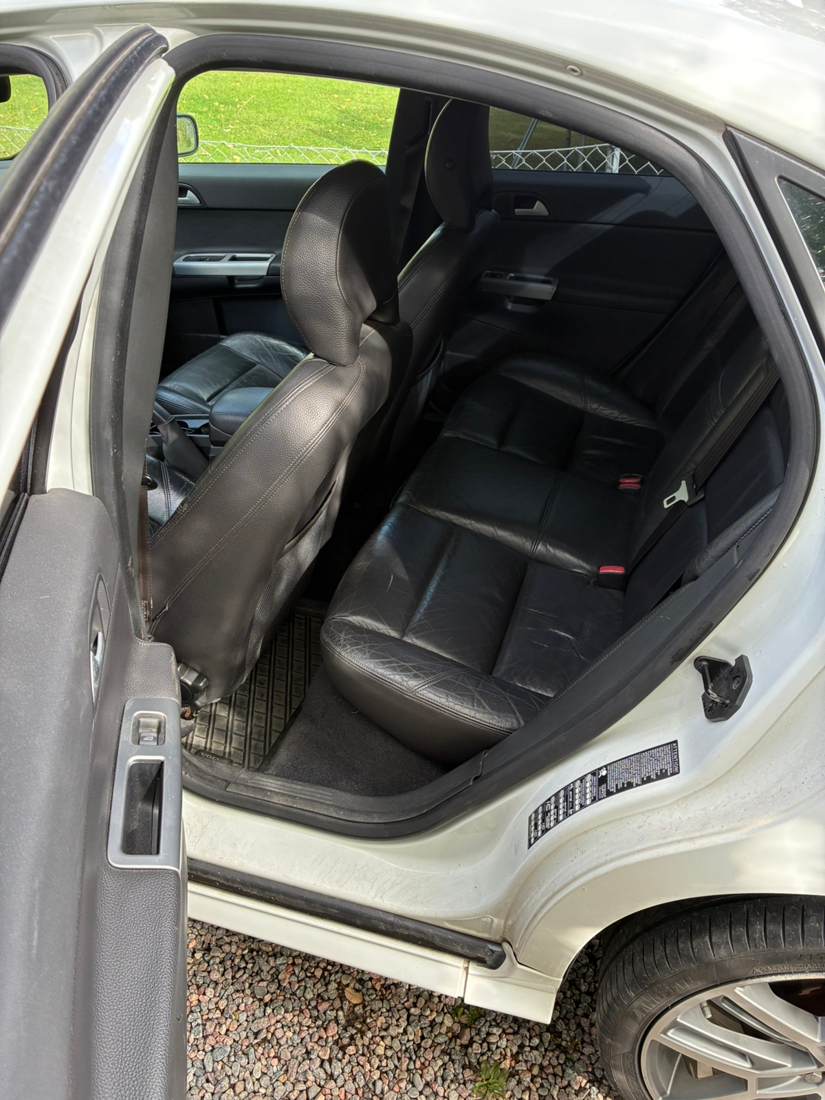 Volvo S40 T5 AWD Manuell R-design 2005, bild 4/6