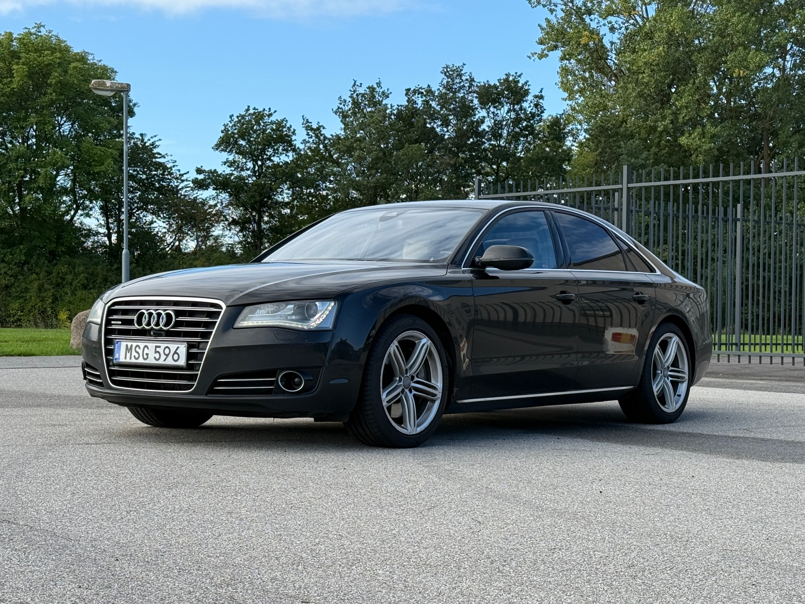 Audi A8 4.2 TDI V8 quattro TipTronic 2012, photo 5/10