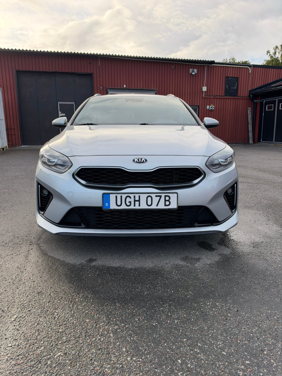 Kia Ceed Sportswagon 1.4 T-GDI DCT 2019, bild 3/5