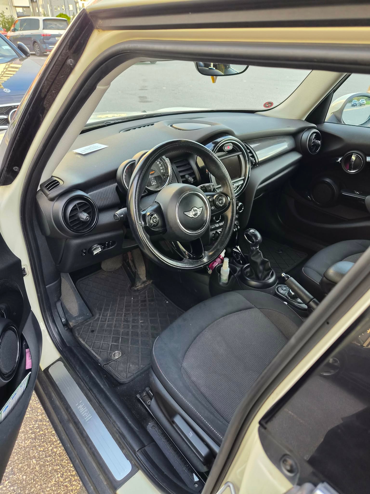 MINI One 5-dörrars Automatisk 2016, photo 4/6