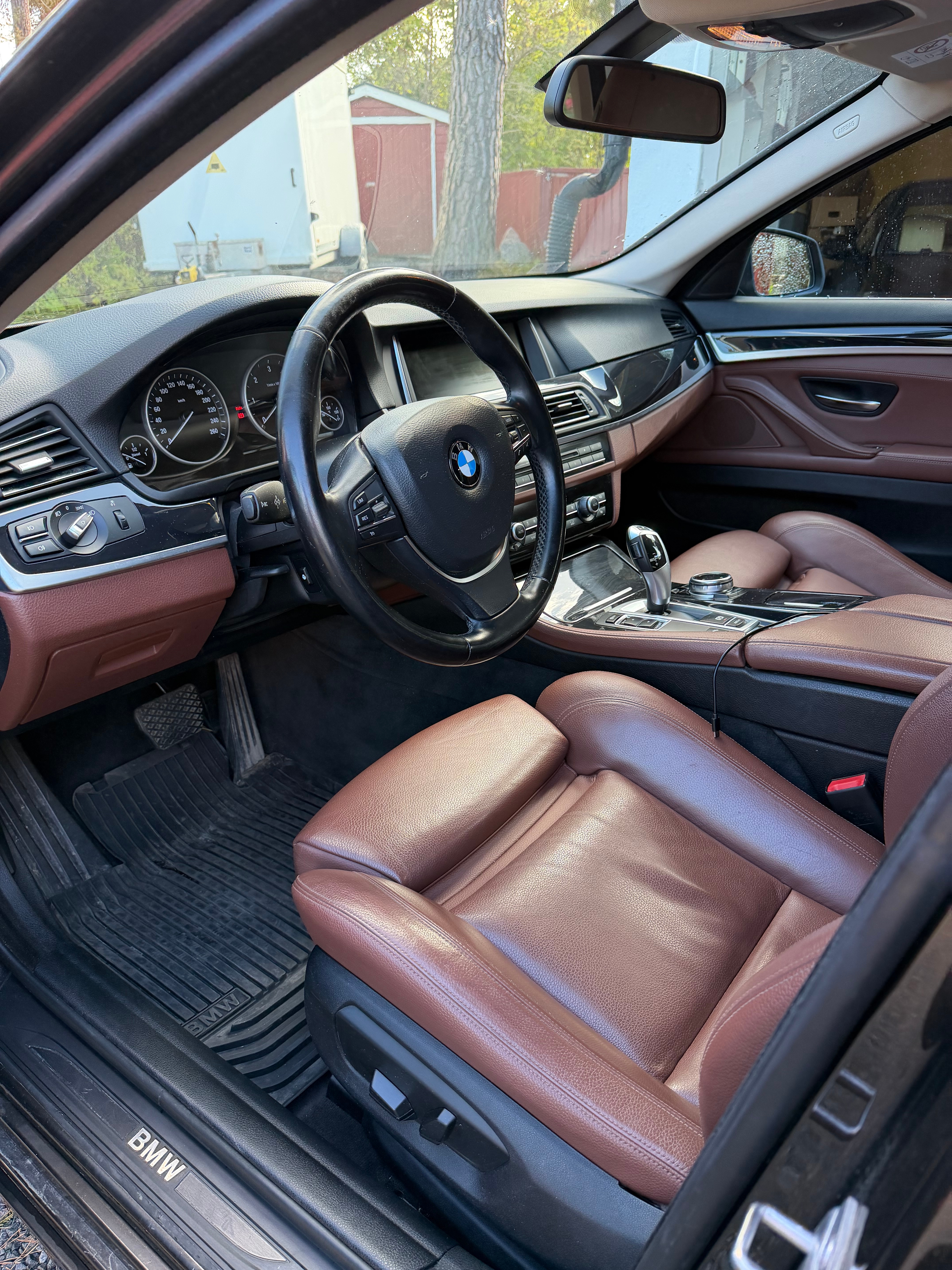 BMW 520 d Touring Steptronic 2015, bild 4/7