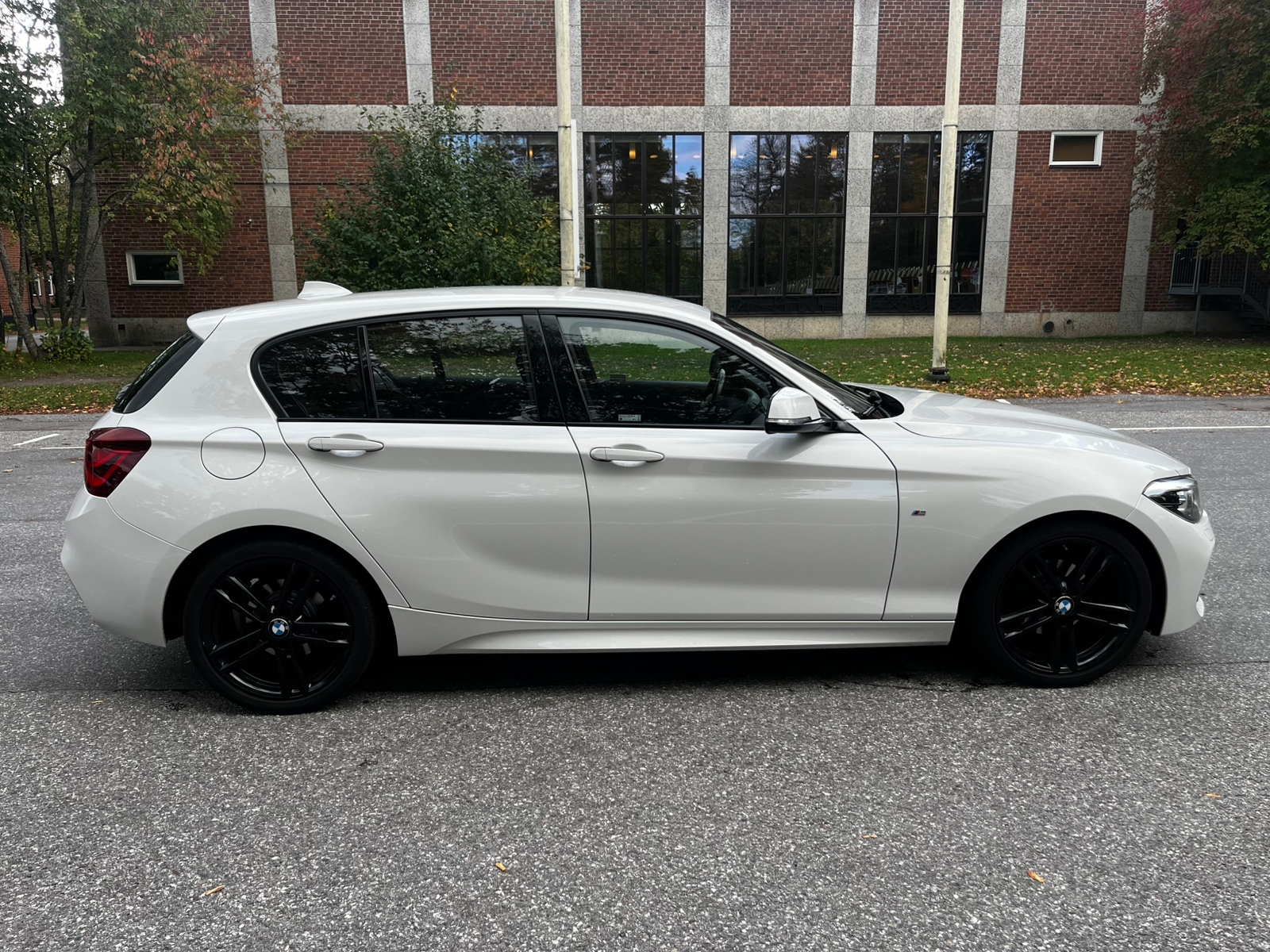 BMW 118 i 5-dörrars Manuell 2019, kuva 5/7