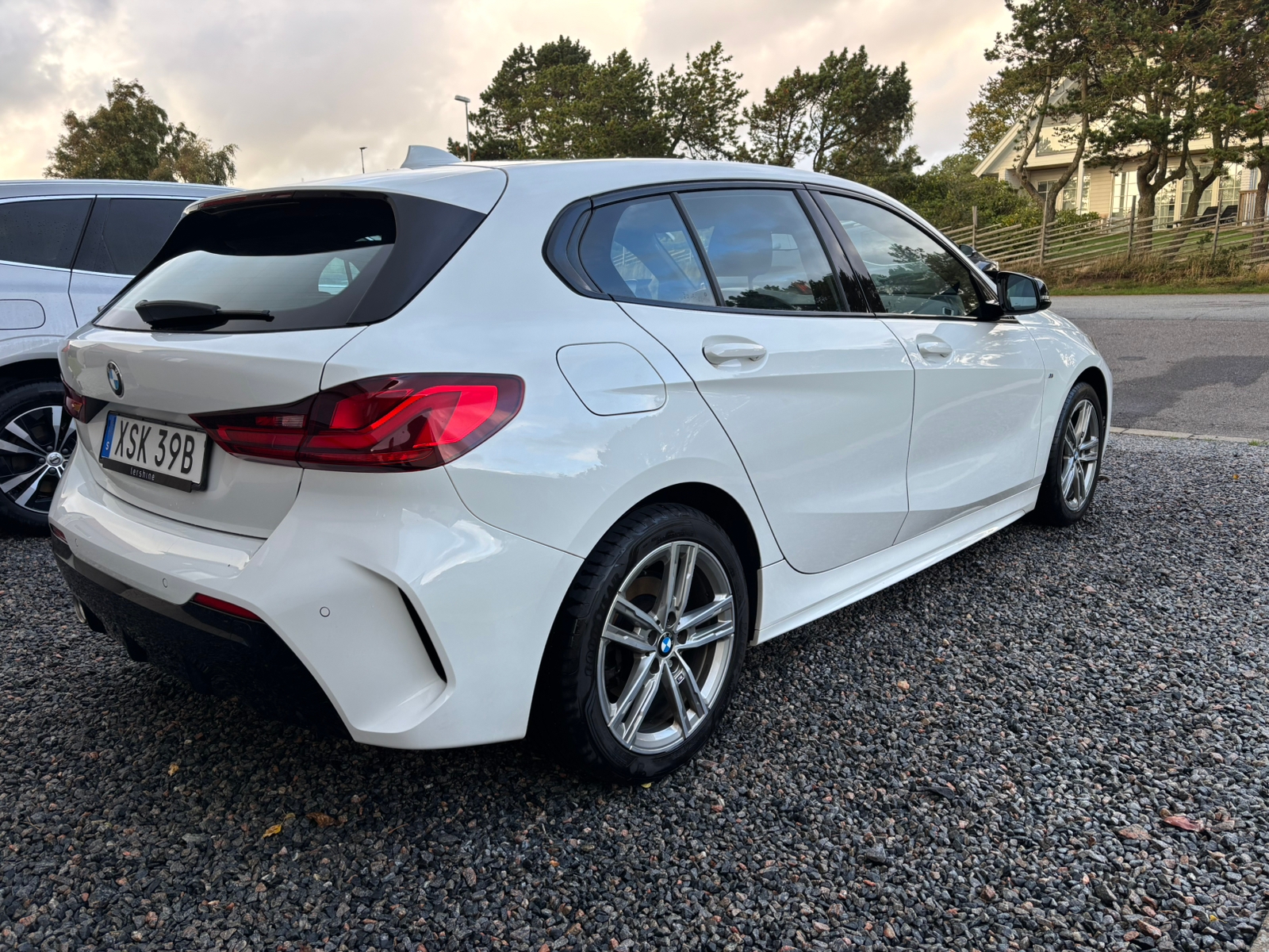 BMW 118 i Steptronic 2020, bild 3/5