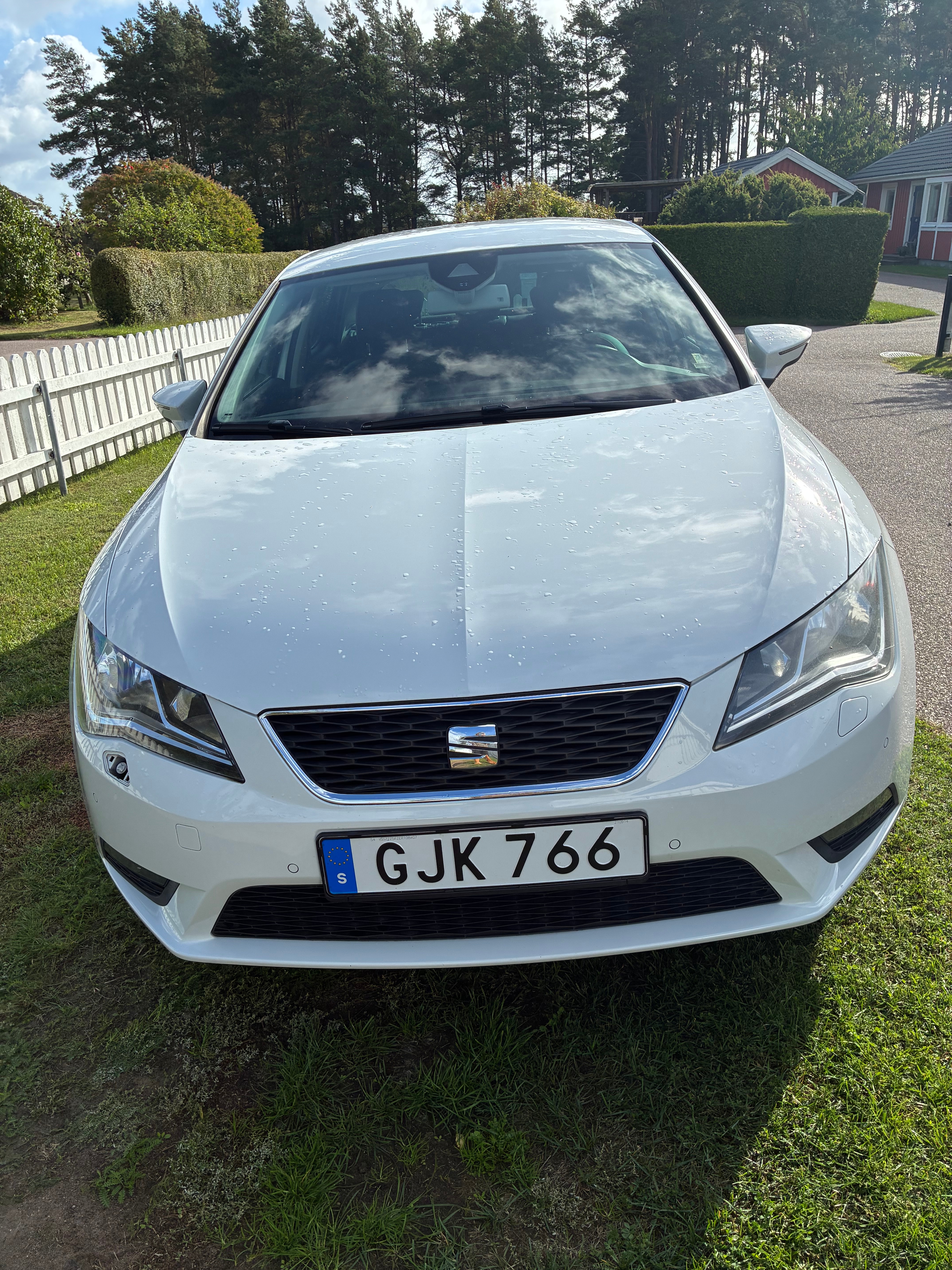 Seat Leon 1.2 TSI Manuell 2014, kuva 2/3
