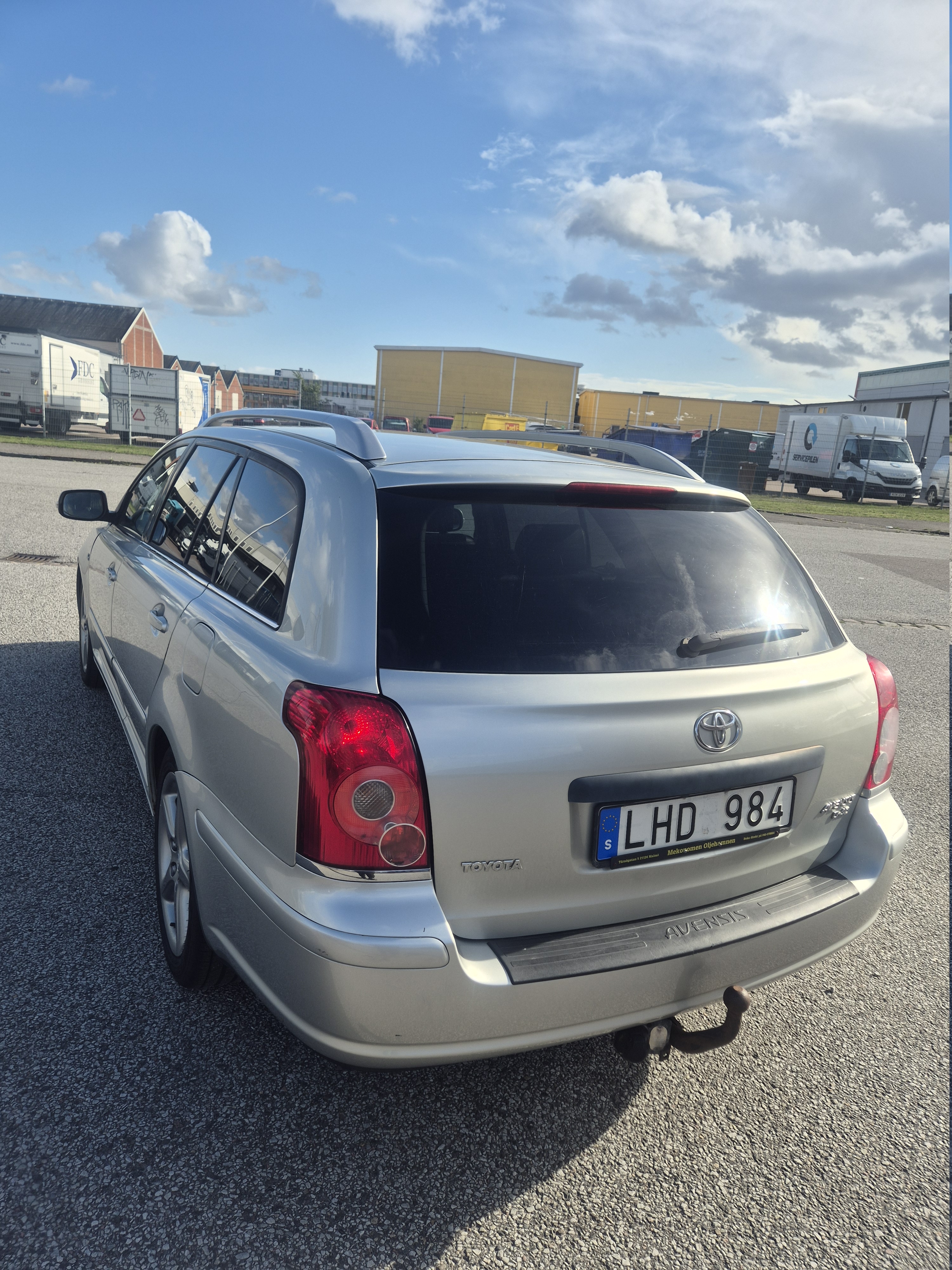 Toyota Avensis Kombi 2.2 D-CAT Manuell 2007, bild 2/6