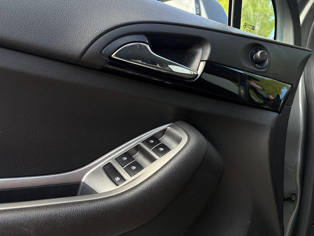 Chevrolet Orlando 2012, bild 3/10