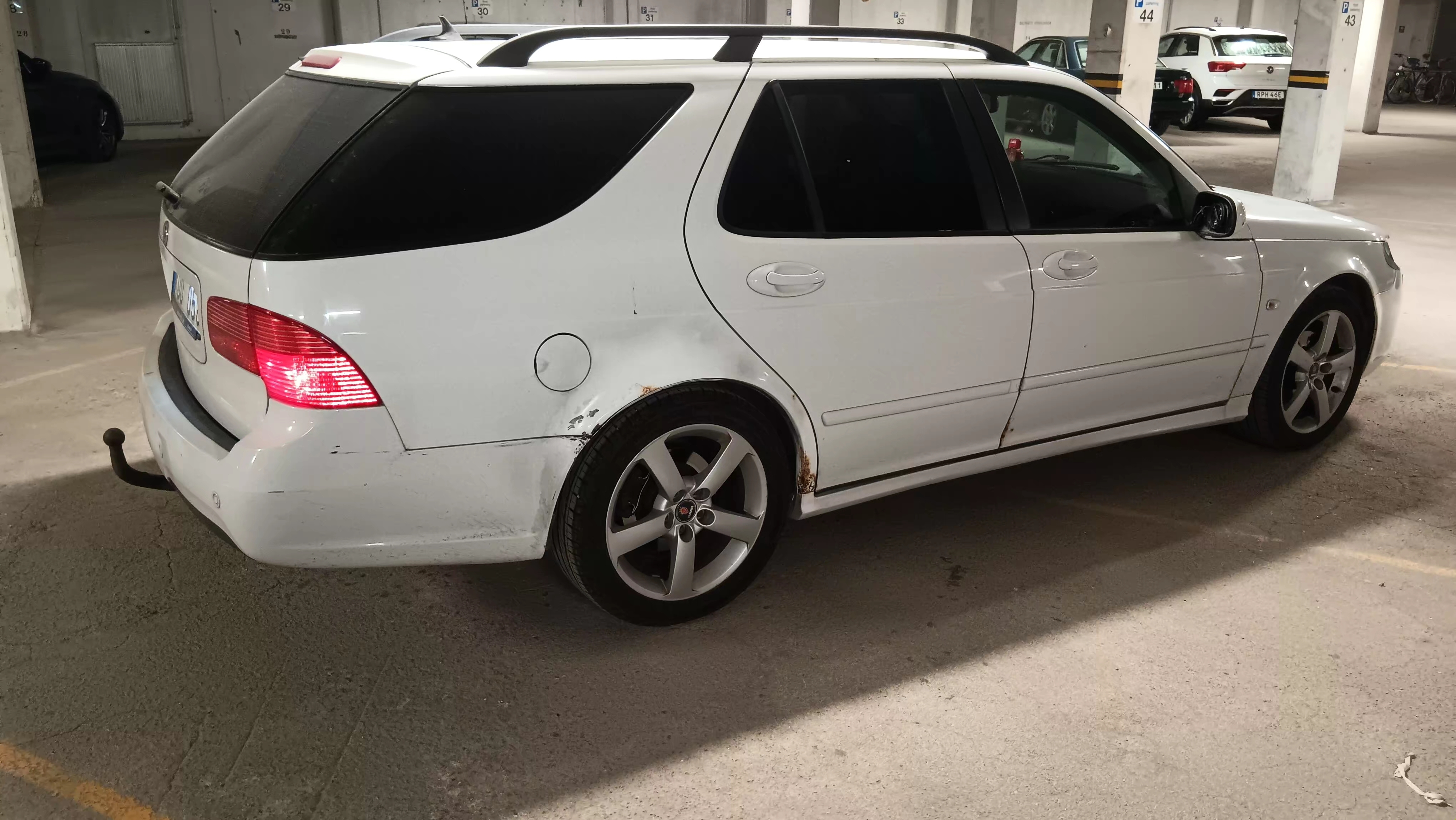 Saab 9-5 SportCombi 1.9 TiD Manuell 2010, bild 6/7