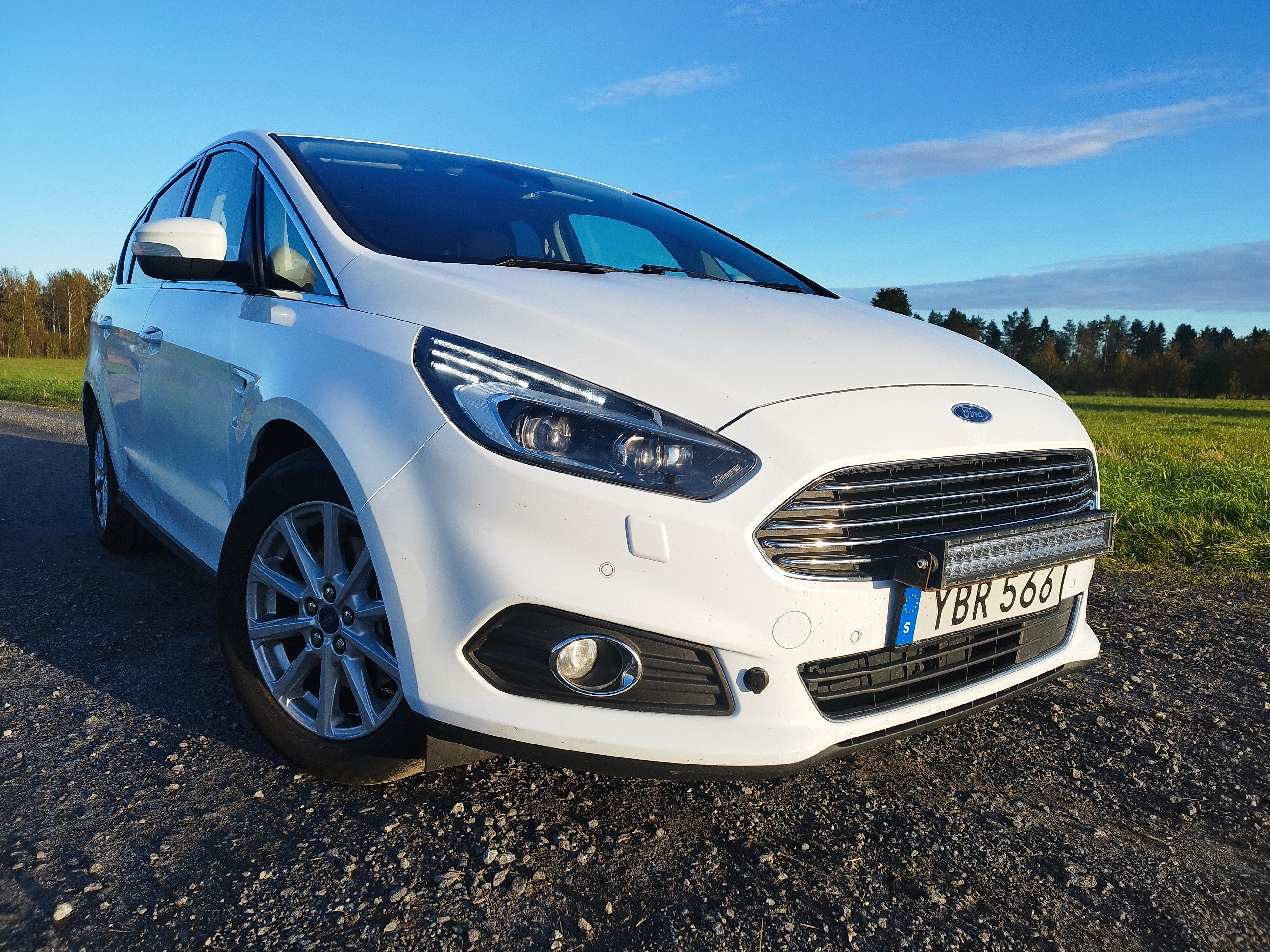 Ford S-MAX 2.0 TDCi Manuell 2016, bild 3/10