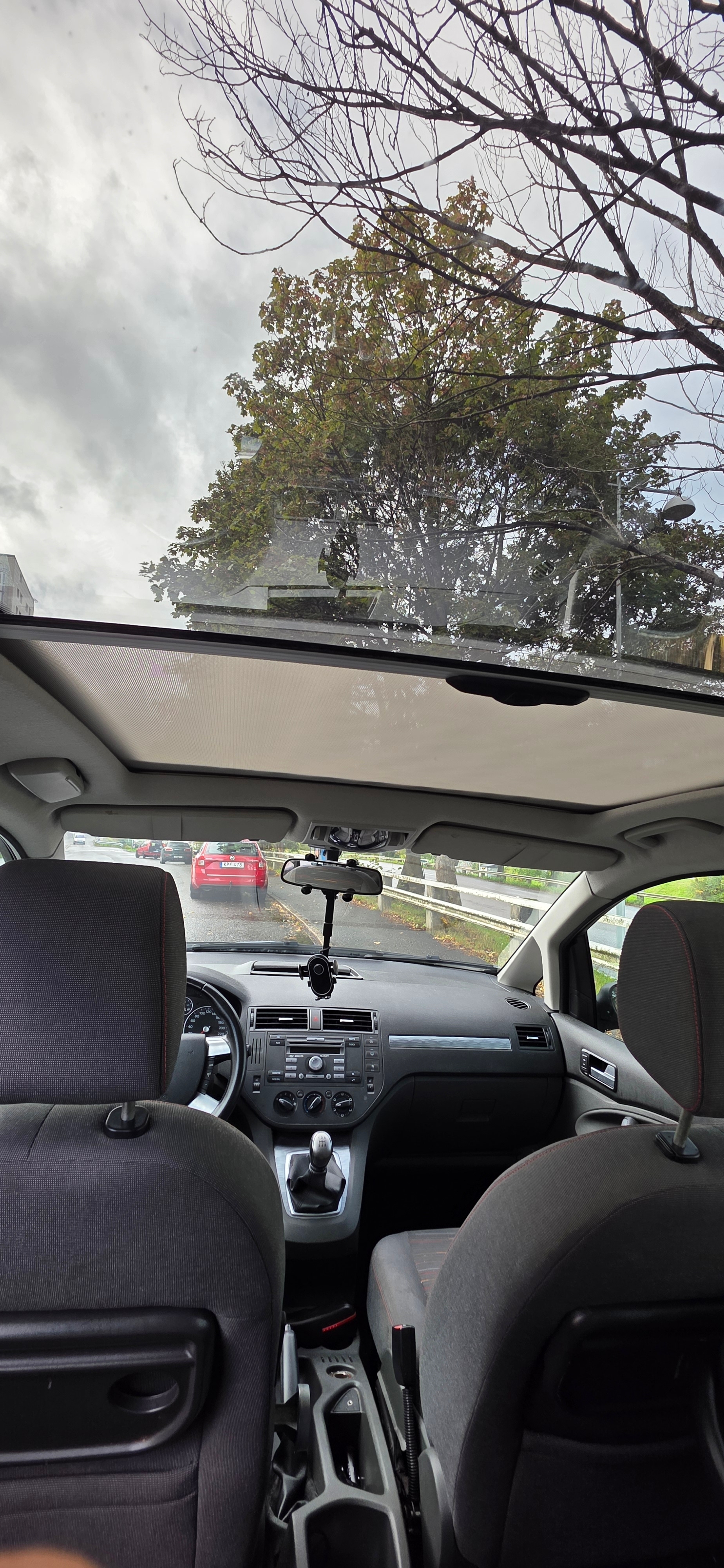 Ford C-Max 1.8 Flexifuel Manuell 2008, bild 2/4