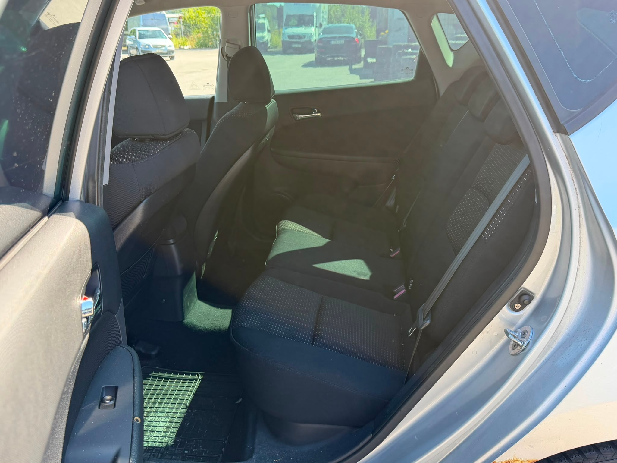Hyundai i30 1.6 CRDi Manuell 2008, bild 7/9