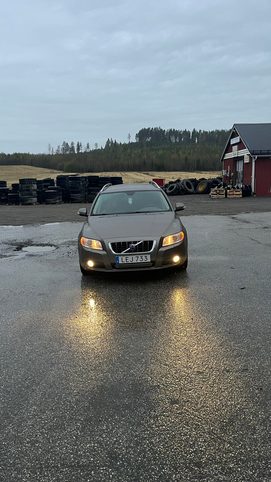 Volvo V70 2.0D Manuell 2008, bild 2/7