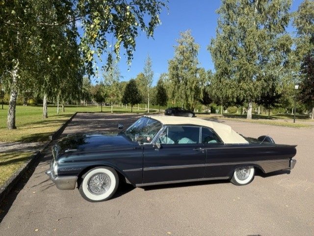 Ford Galaxie Sunliner 6.4 V8 1961, kuva 6/10