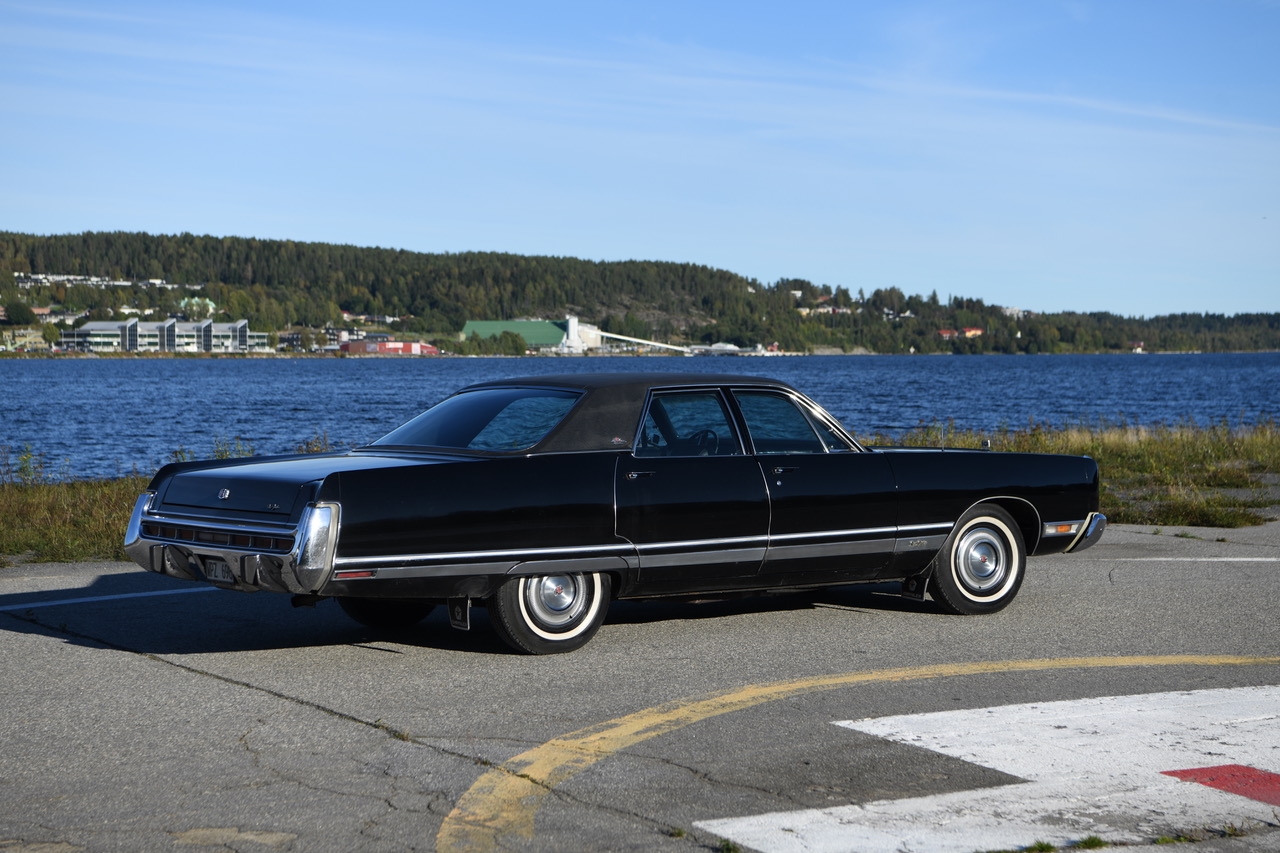 Chrysler New Yorker Brougham 1973, kuva 2/10