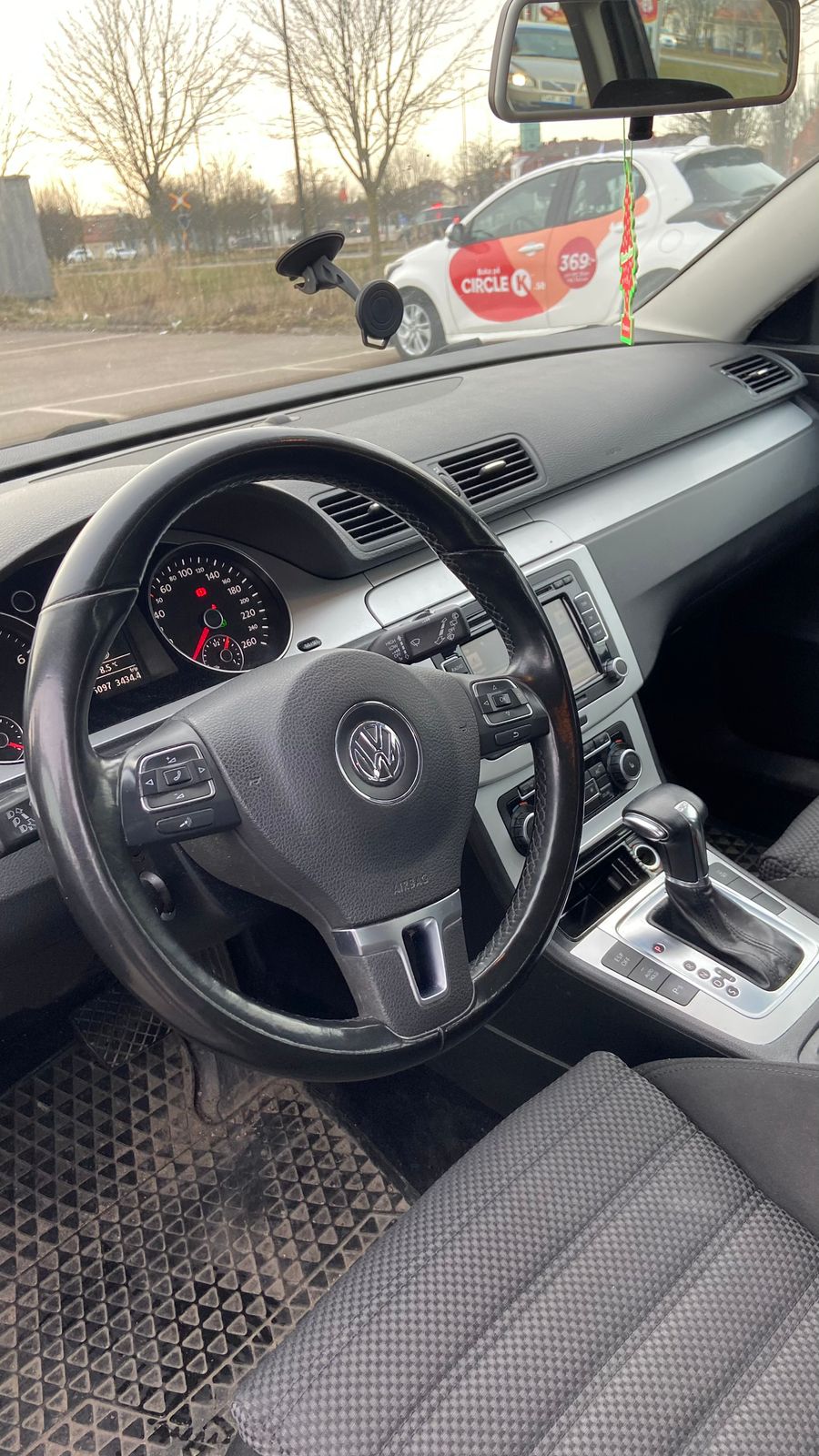 Volkswagen Passat 2010, bild 3/10