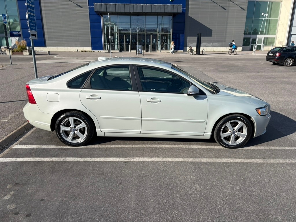 Volvo S40