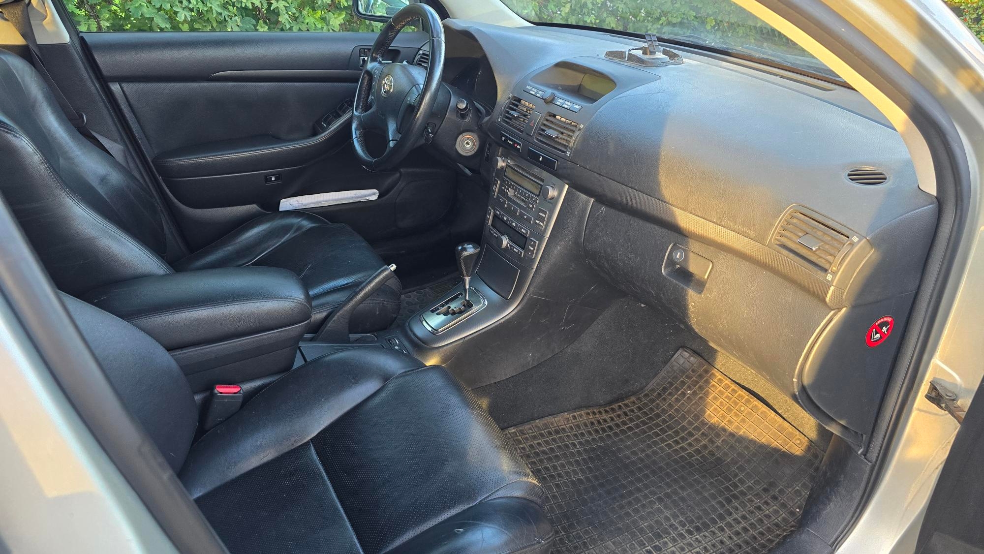 Toyota Avensis 2005, bild 3/6