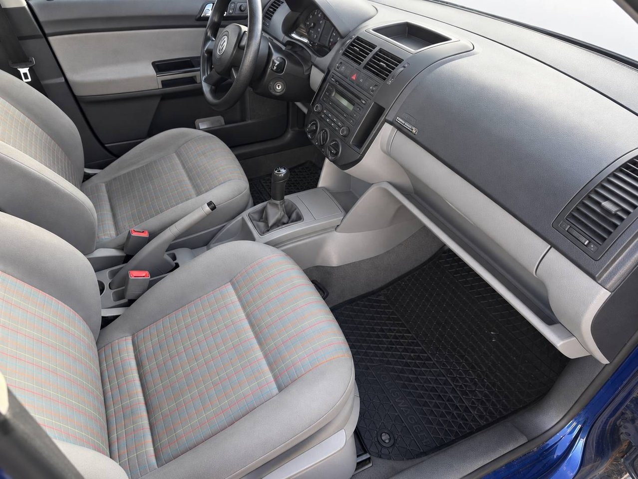 Volkswagen Polo 2006, kuva 7/13