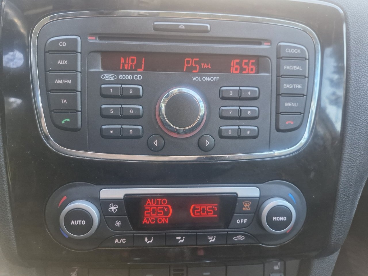 Ford Focus Kombi 1.8 Endast 2007, kuva 7/8