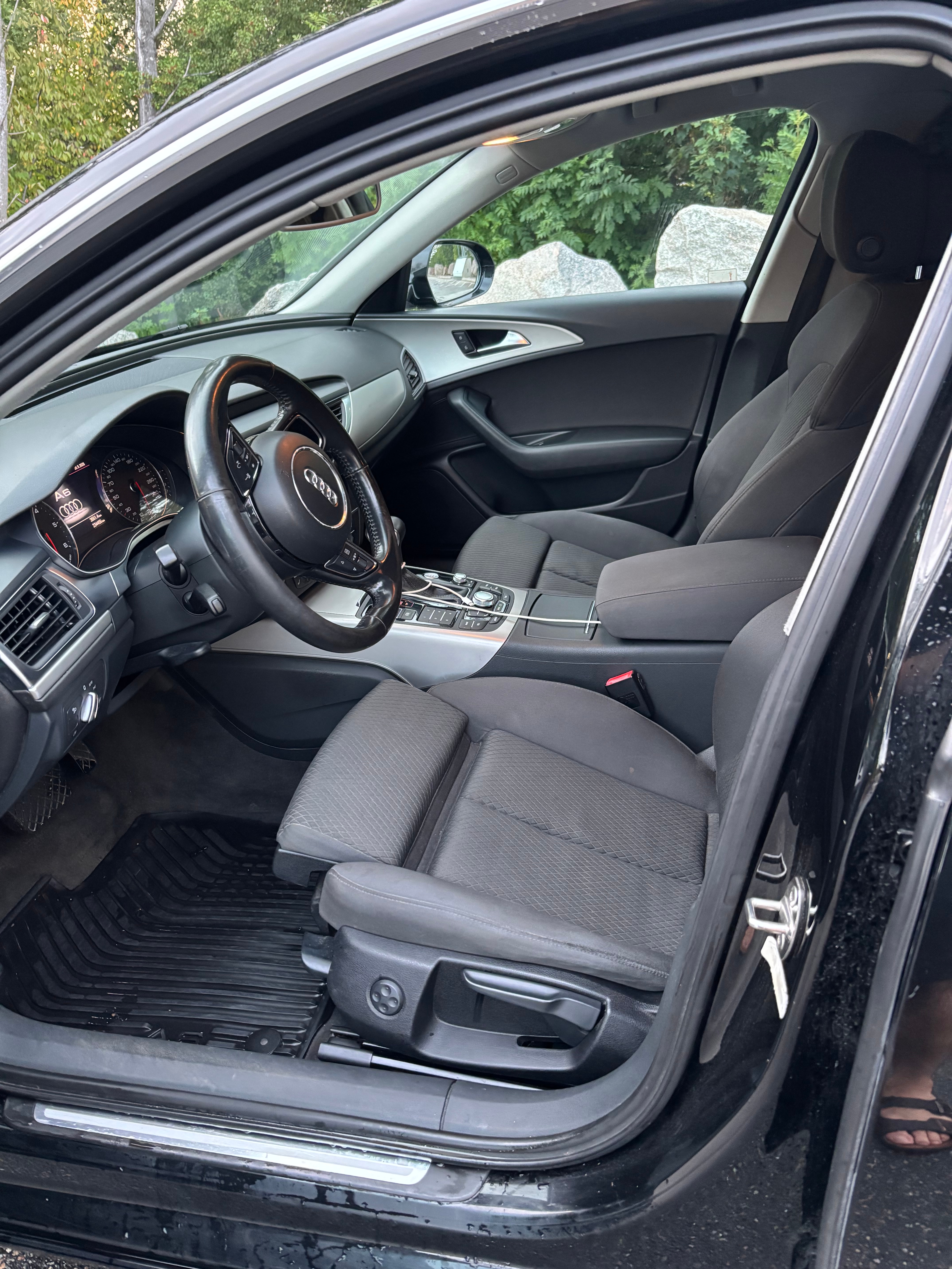 Audi A6 Avant 2.0 TDI DPF Multitronic 2012, bild 5/9