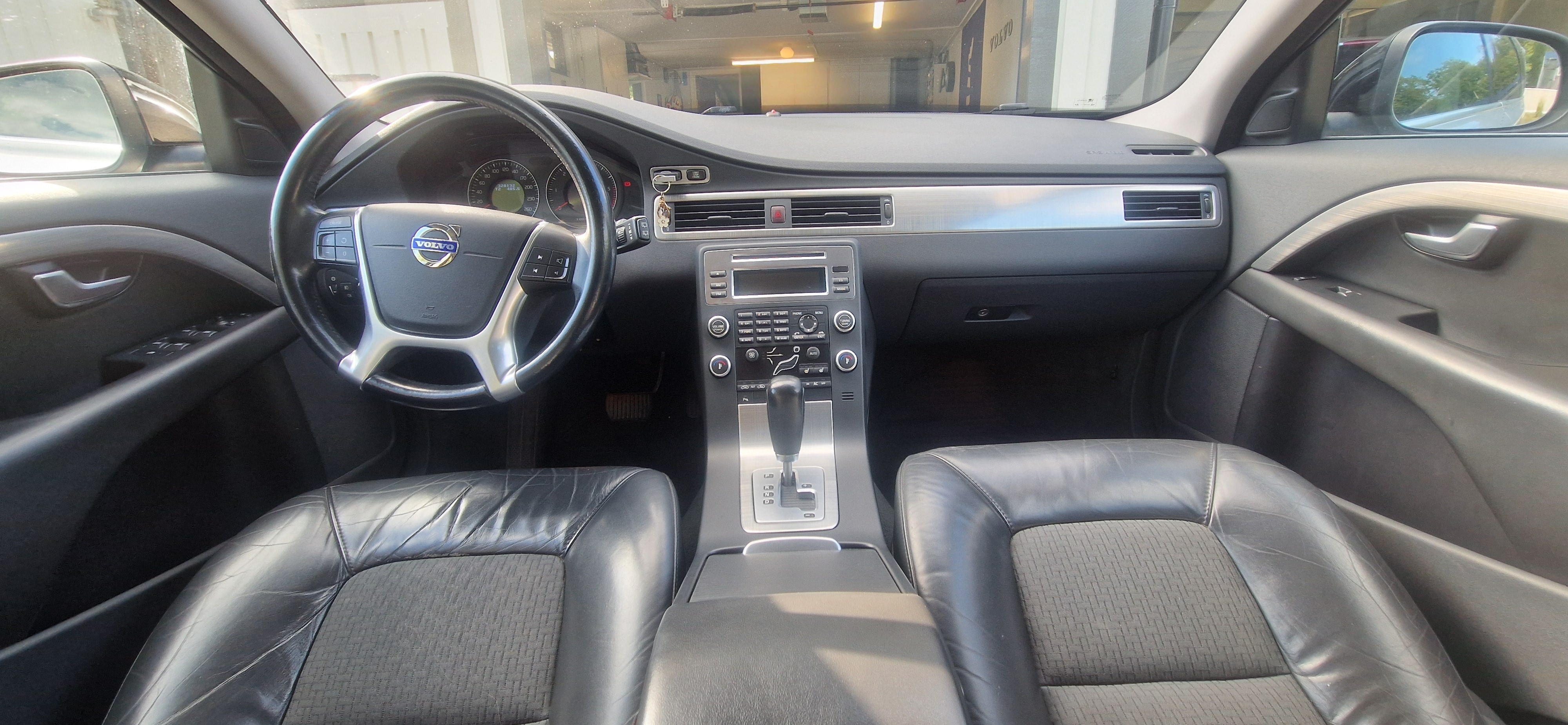 Volvo V70 2.4D Geartronic 2010, bild 5/6