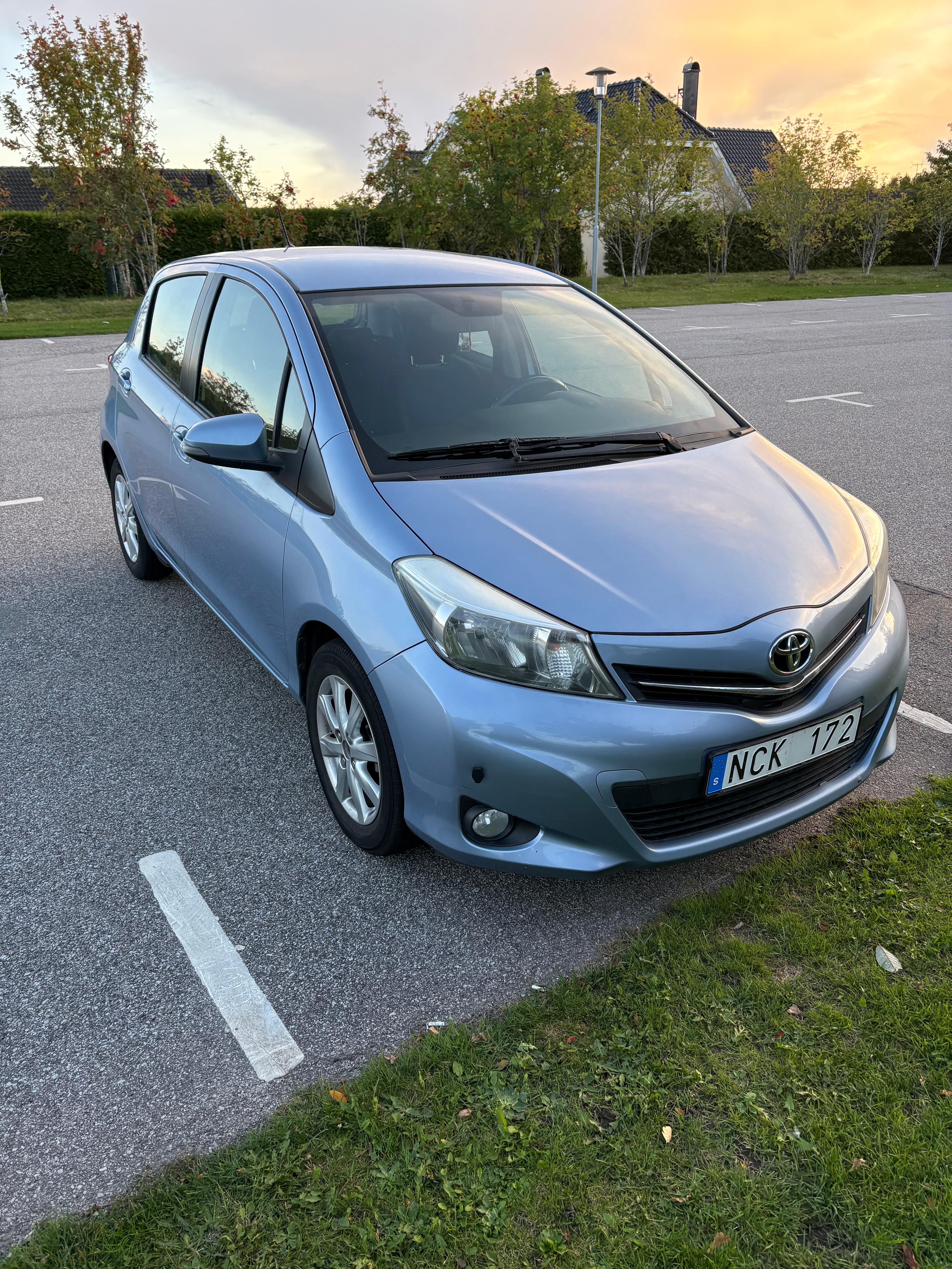 Toyota Yaris 2012, bild 4/4