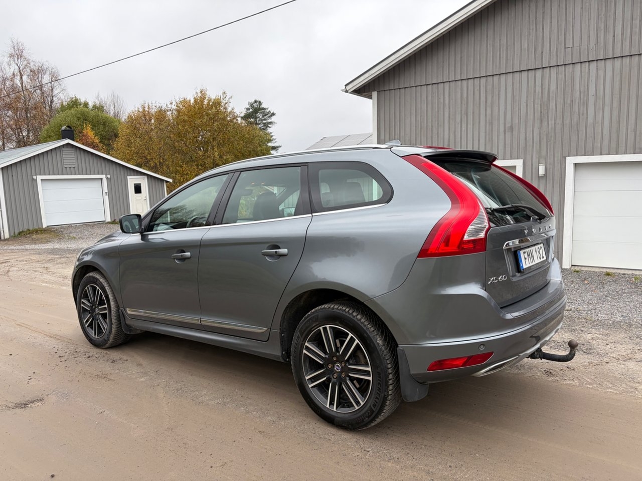 Volvo XC60 2017, kuva 4/9