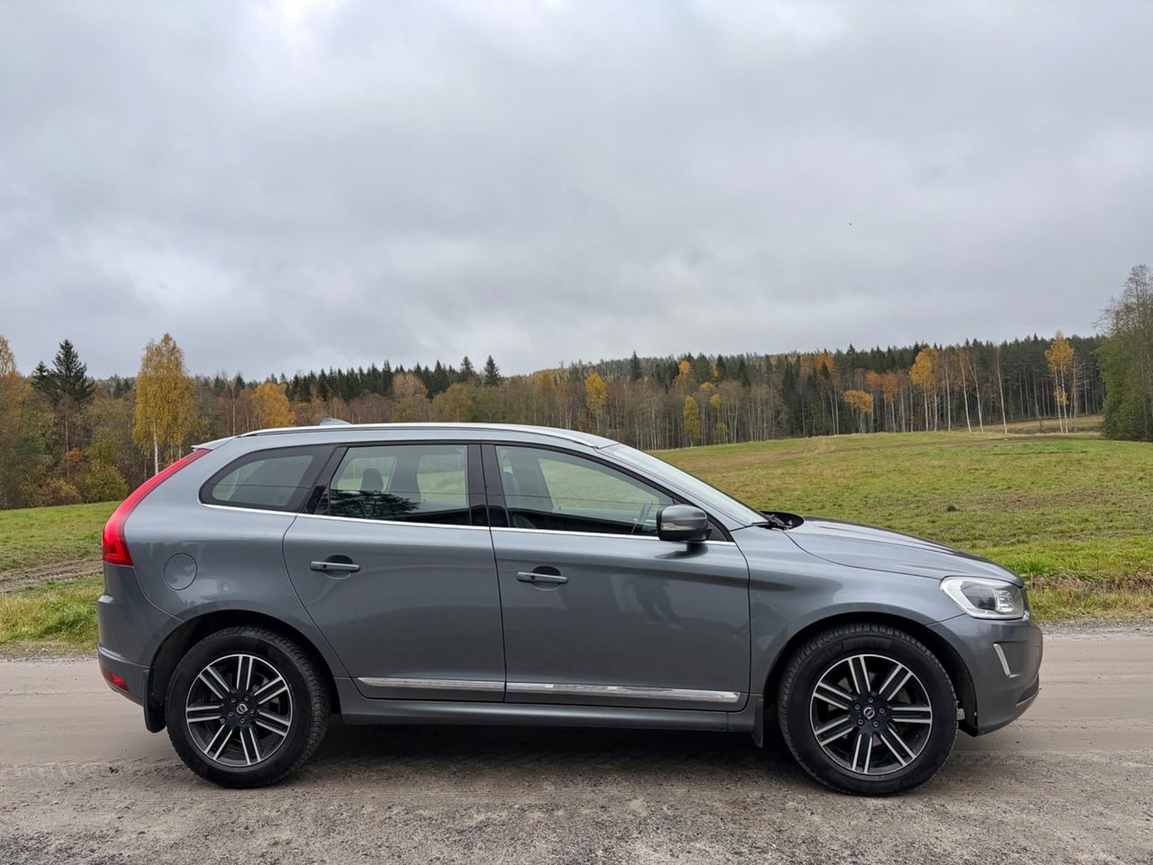 Volvo XC60 2017, kuva 2/9
