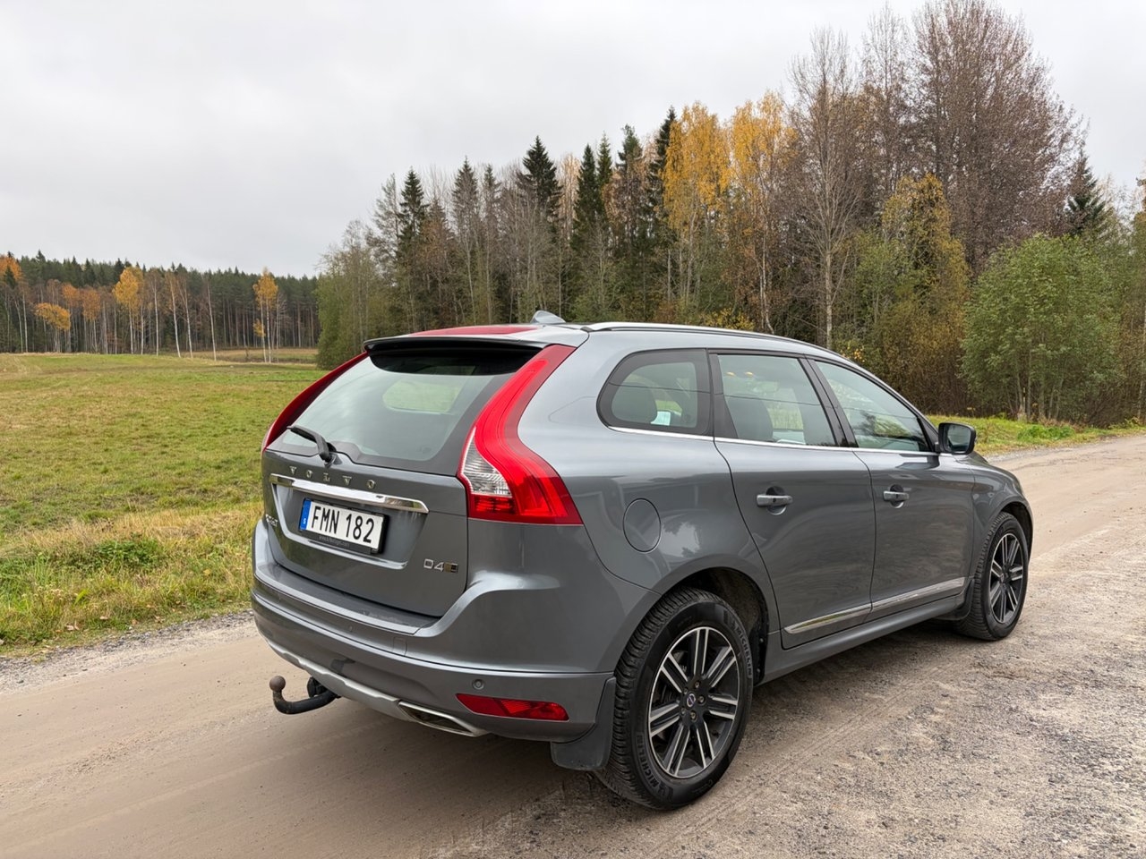 Volvo XC60 2017, kuva 3/9