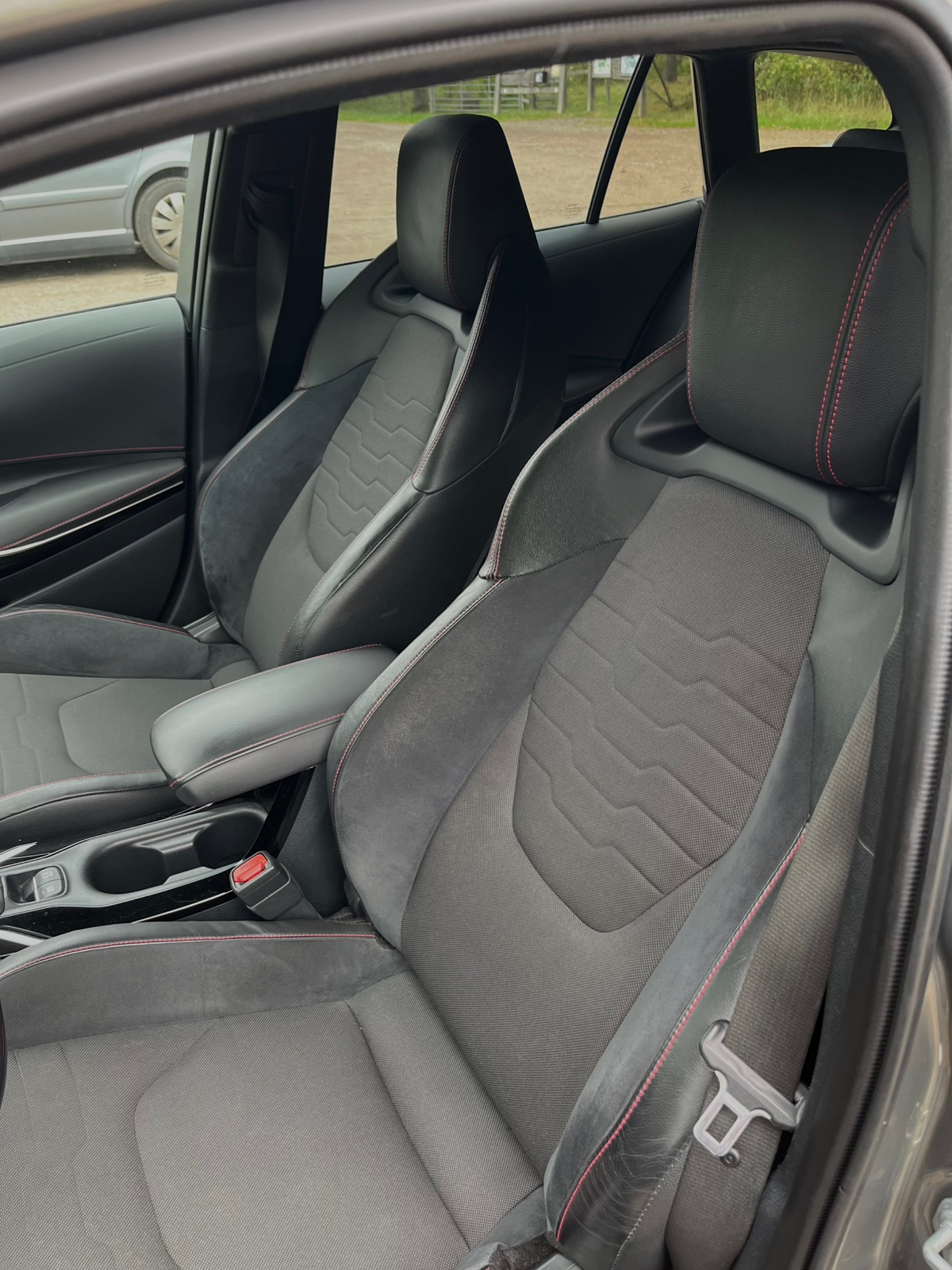 Toyota Corolla 2020, photo 3/5