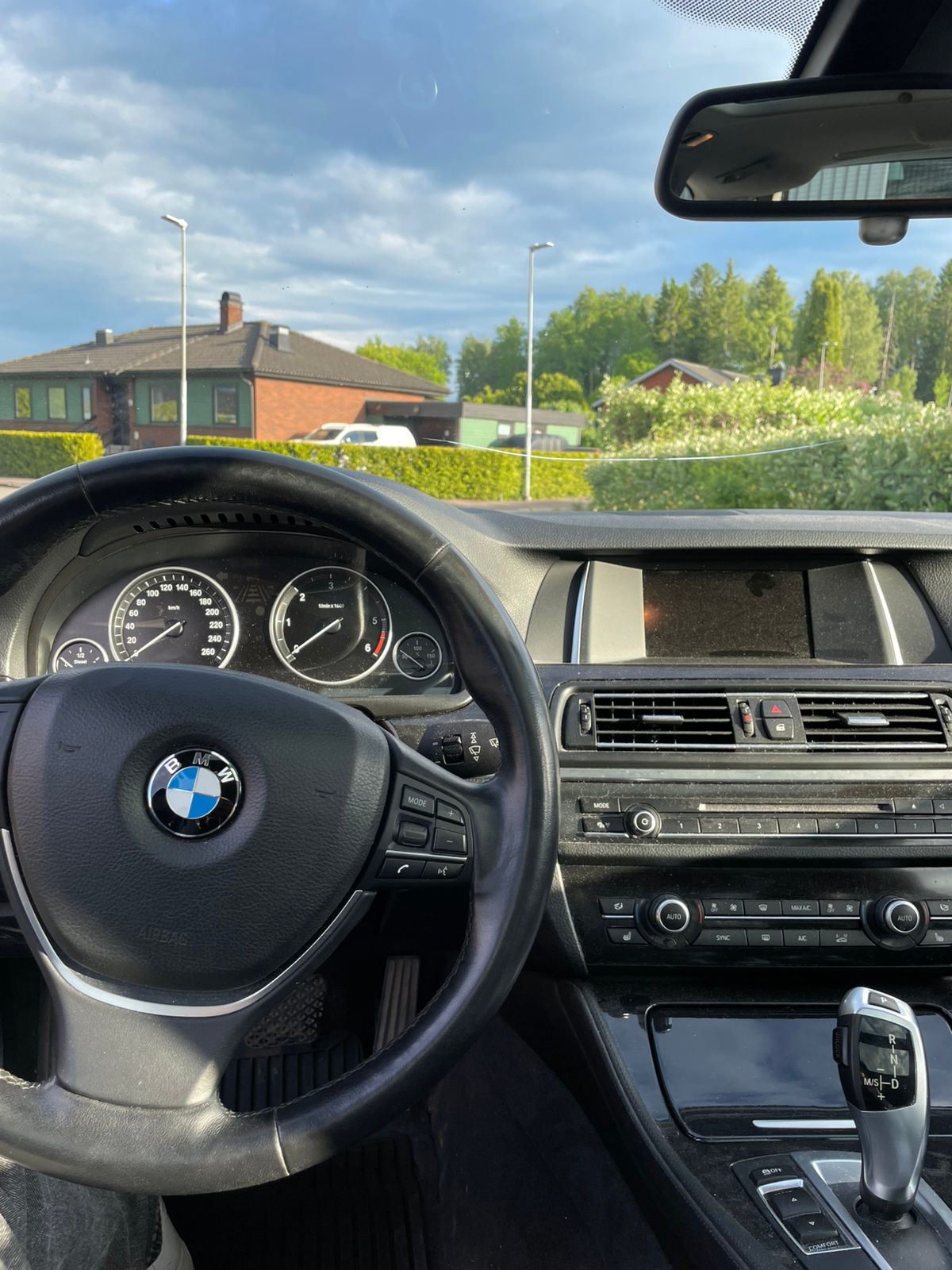 BMW 520 d Touring Steptronic 2014, kuva 7/9