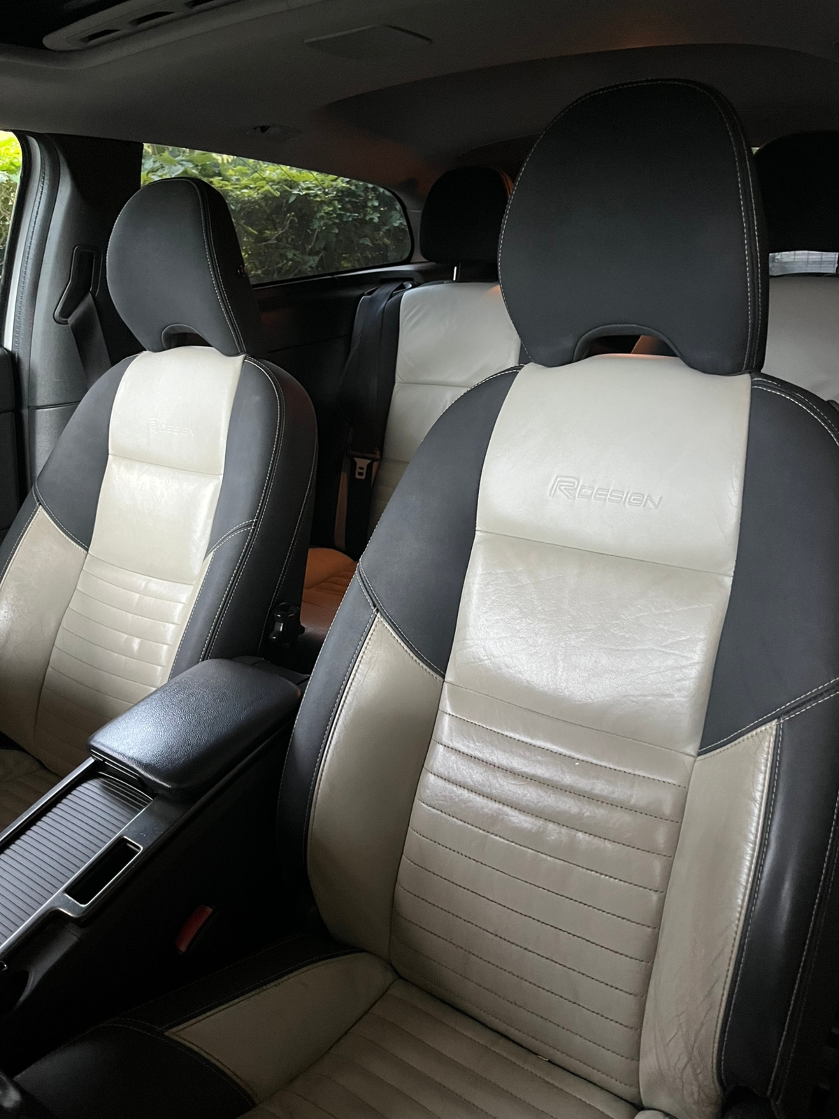 Volvo C30 1.6 D DRIVe, R-Design 2010, kuva 6/10