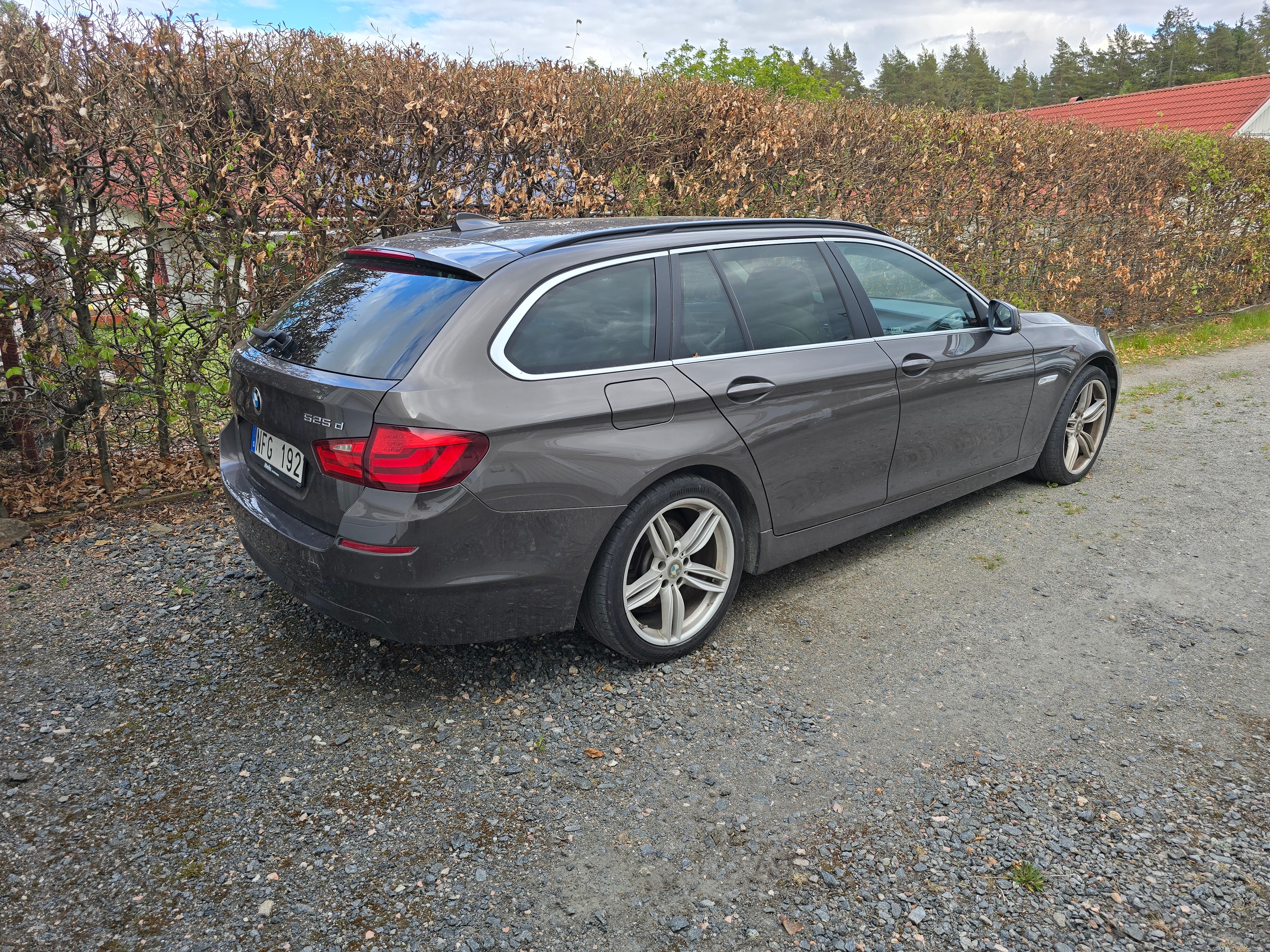 BMW 525 d xDrive Touring Steptronic 2013, bild 3/6
