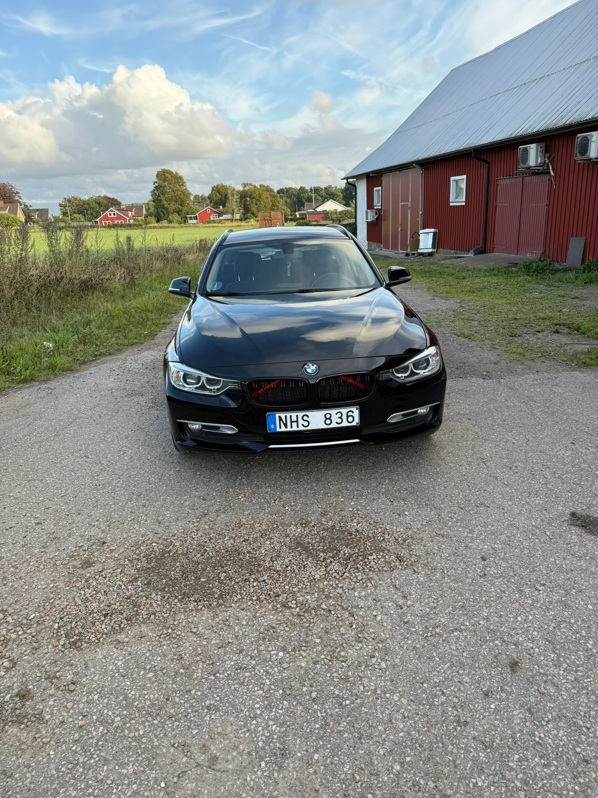 BMW 320 d Touring Steptronic 2013, bild 2/7