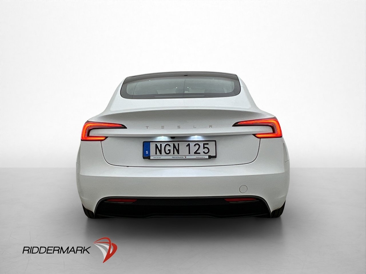Tesla Model 3 Standard Range Svensksåld 2024, kuva 7/10