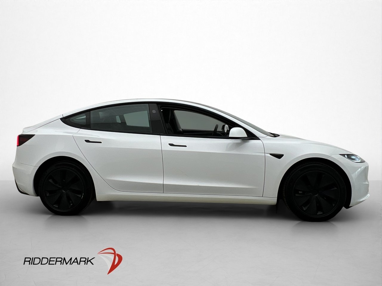 Tesla Model 3 Standard Range Svensksåld 2024, kuva 3/10