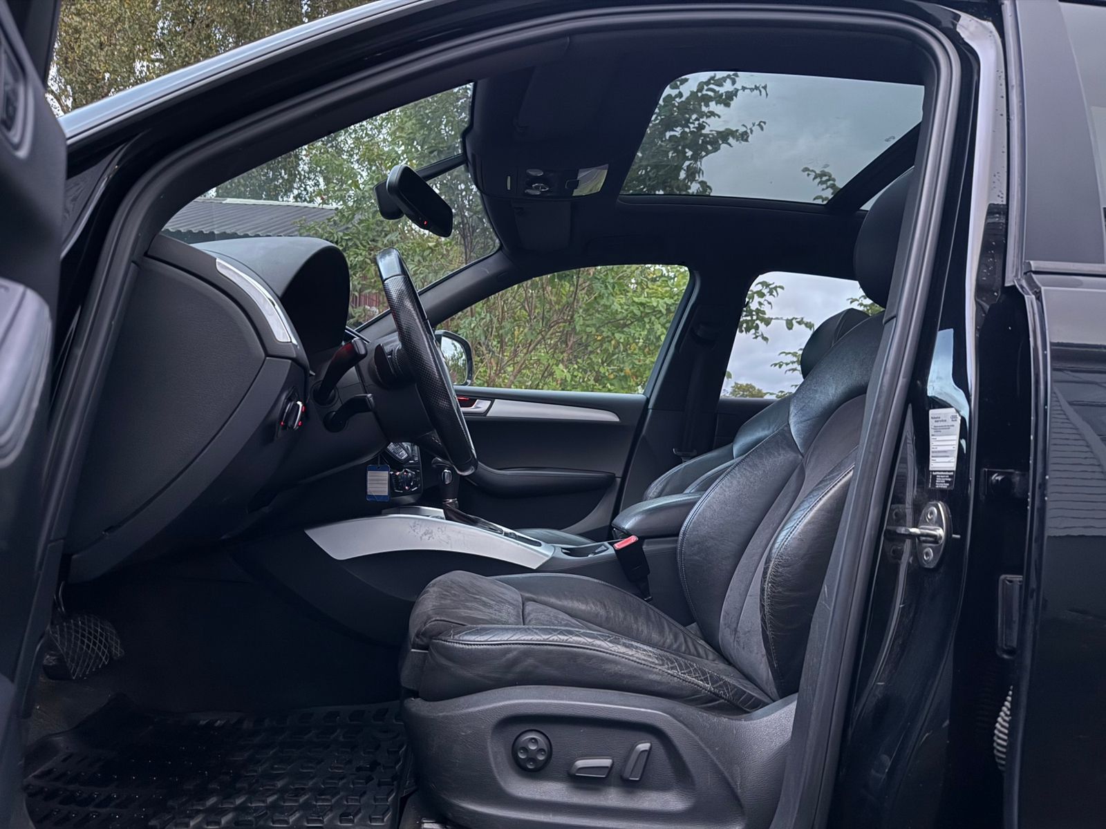 Audi Q5 3.0 TDI V6 DPF quattro S Tronic 2010, photo 5/9