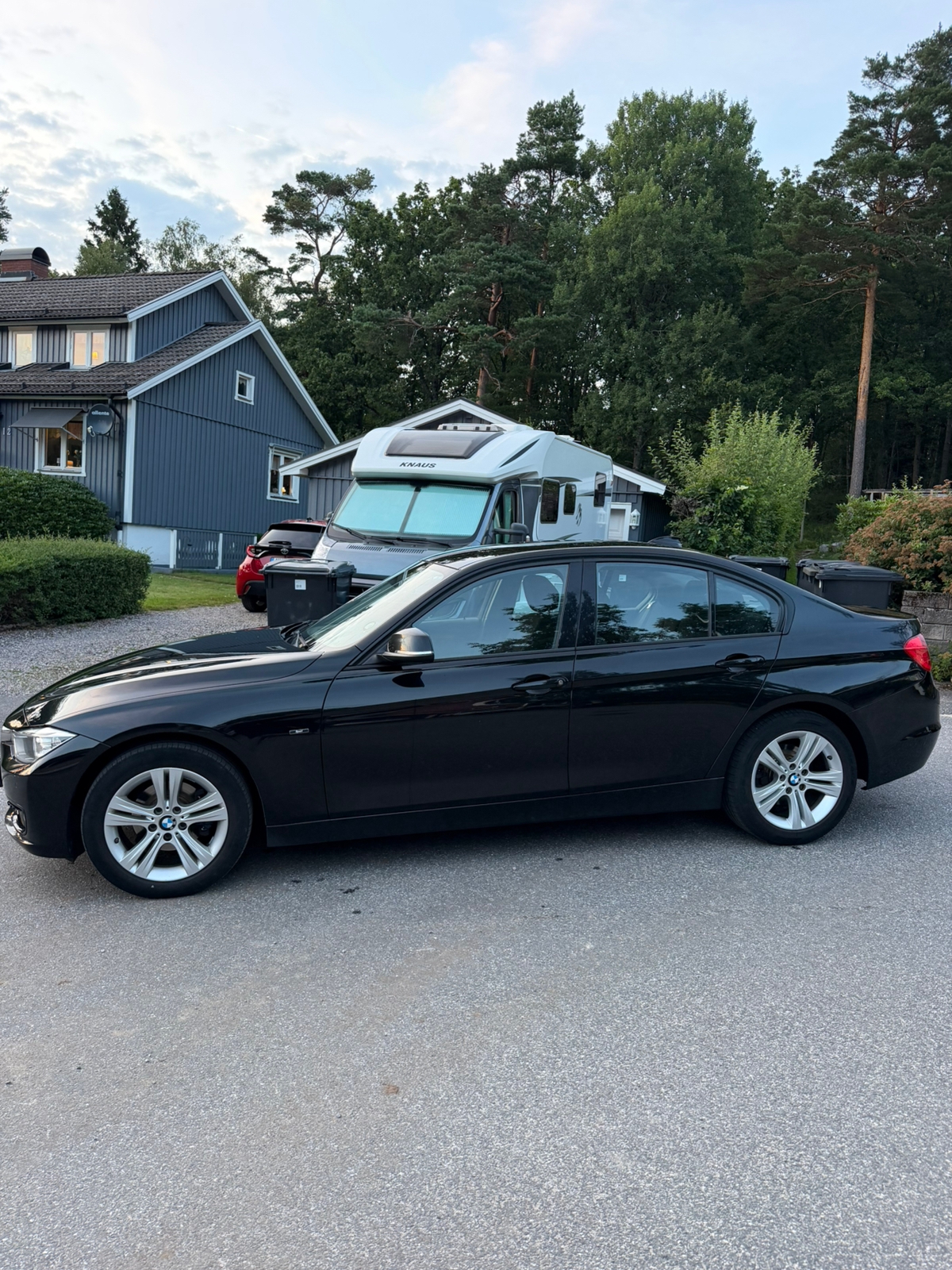 BMW 318 d Sedan Steptronic 2015, bild 3/6