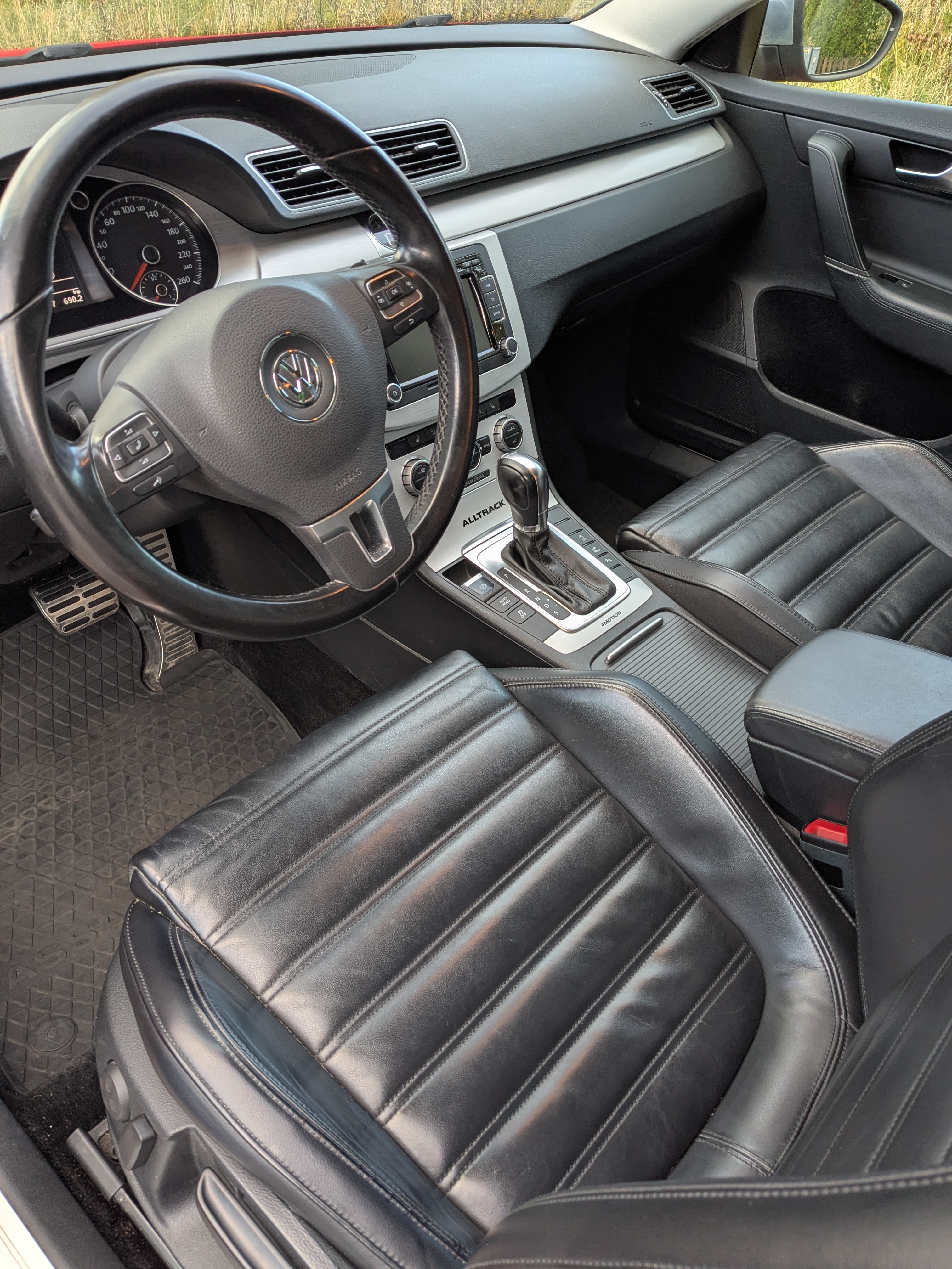 Volkswagen Passat 2014, bild 2/4