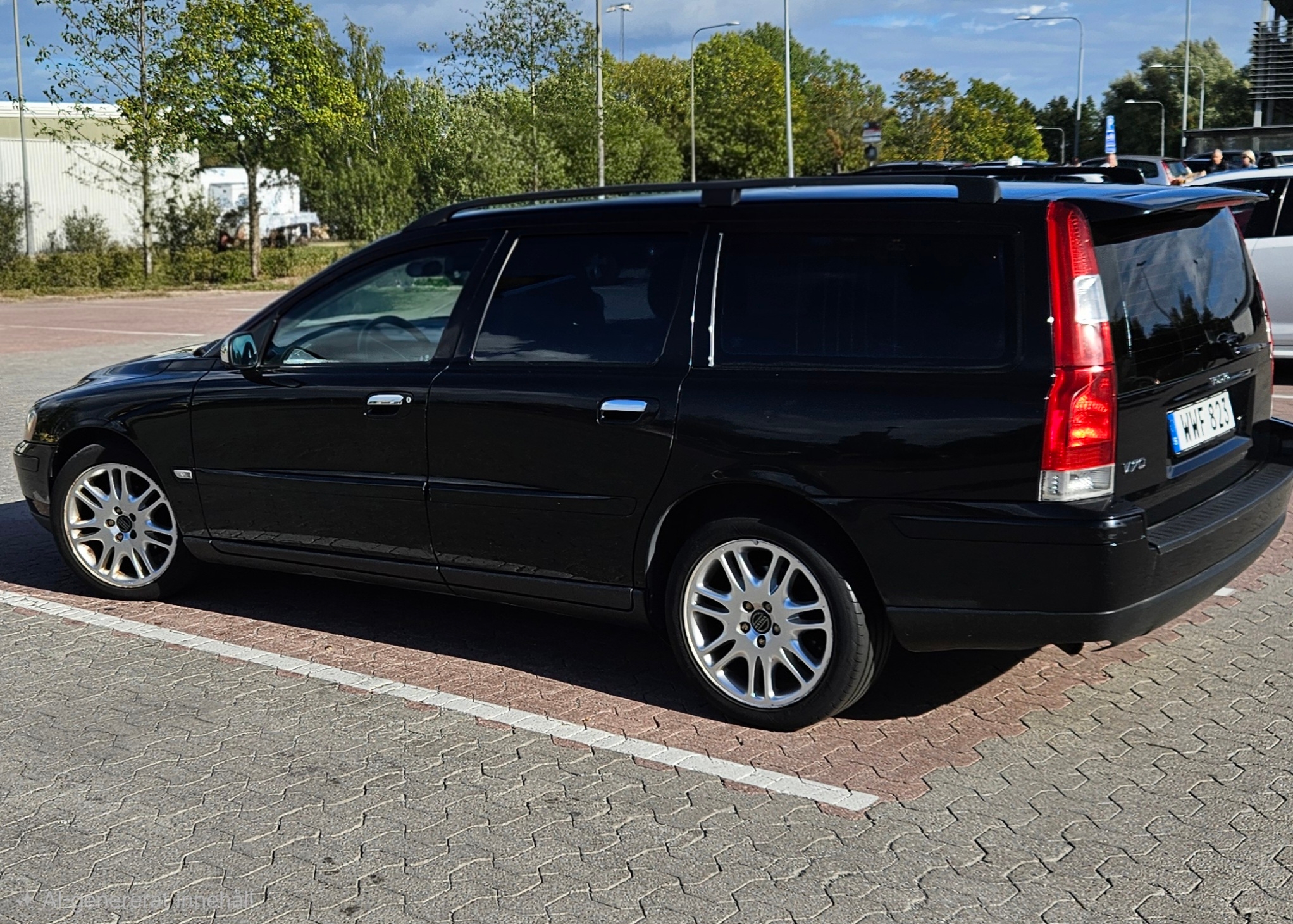 Volvo V70 2.4 Manuell 2006, bild 3/4