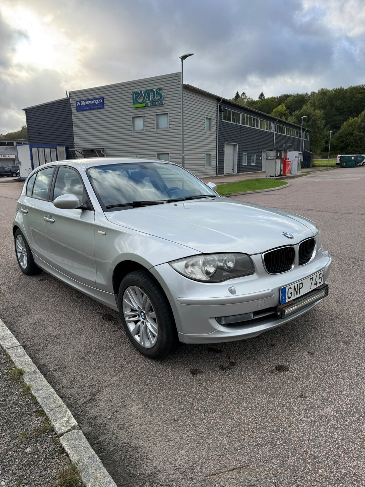BMW 116 i 5-dörrars Manuell 2008, bild 3/10