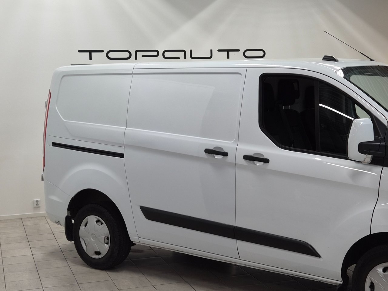 Ford Transit Custom 2022, photo 2/10