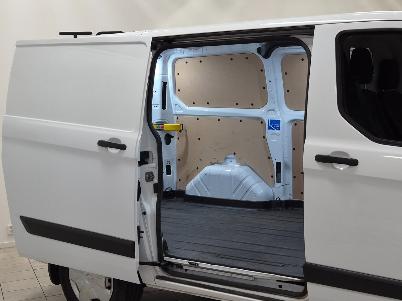 Ford Transit Custom 2022, photo 3/10